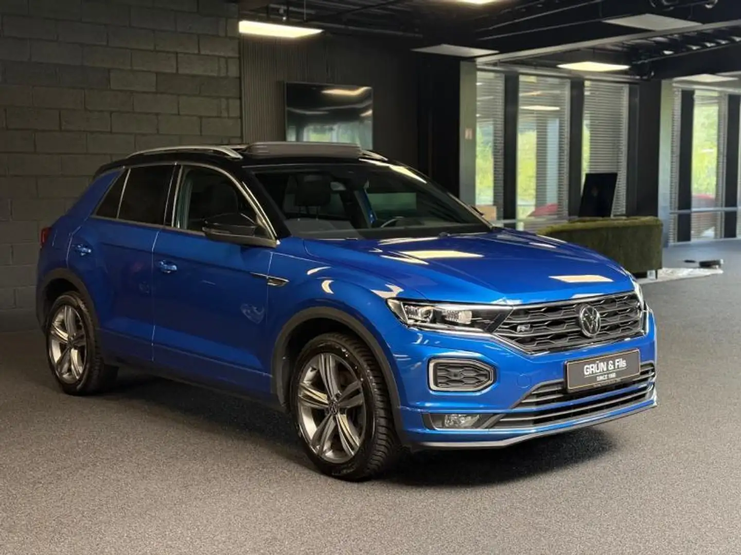 Volkswagen T-Roc R-Line 2.0 TDI 150 DSG 4M Bleu - 1
