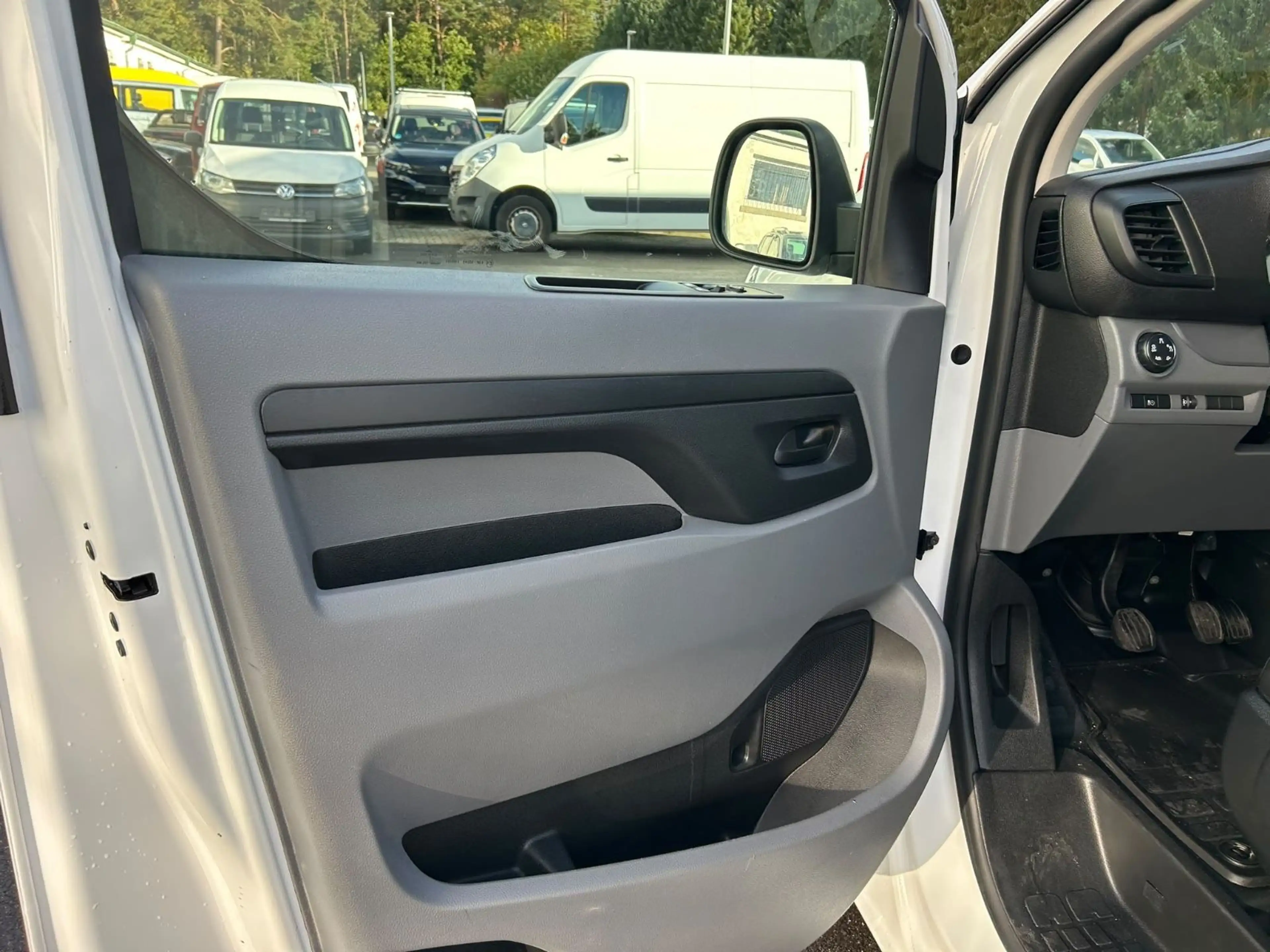 Opel Vivaro Kasten Edition M — photo 13