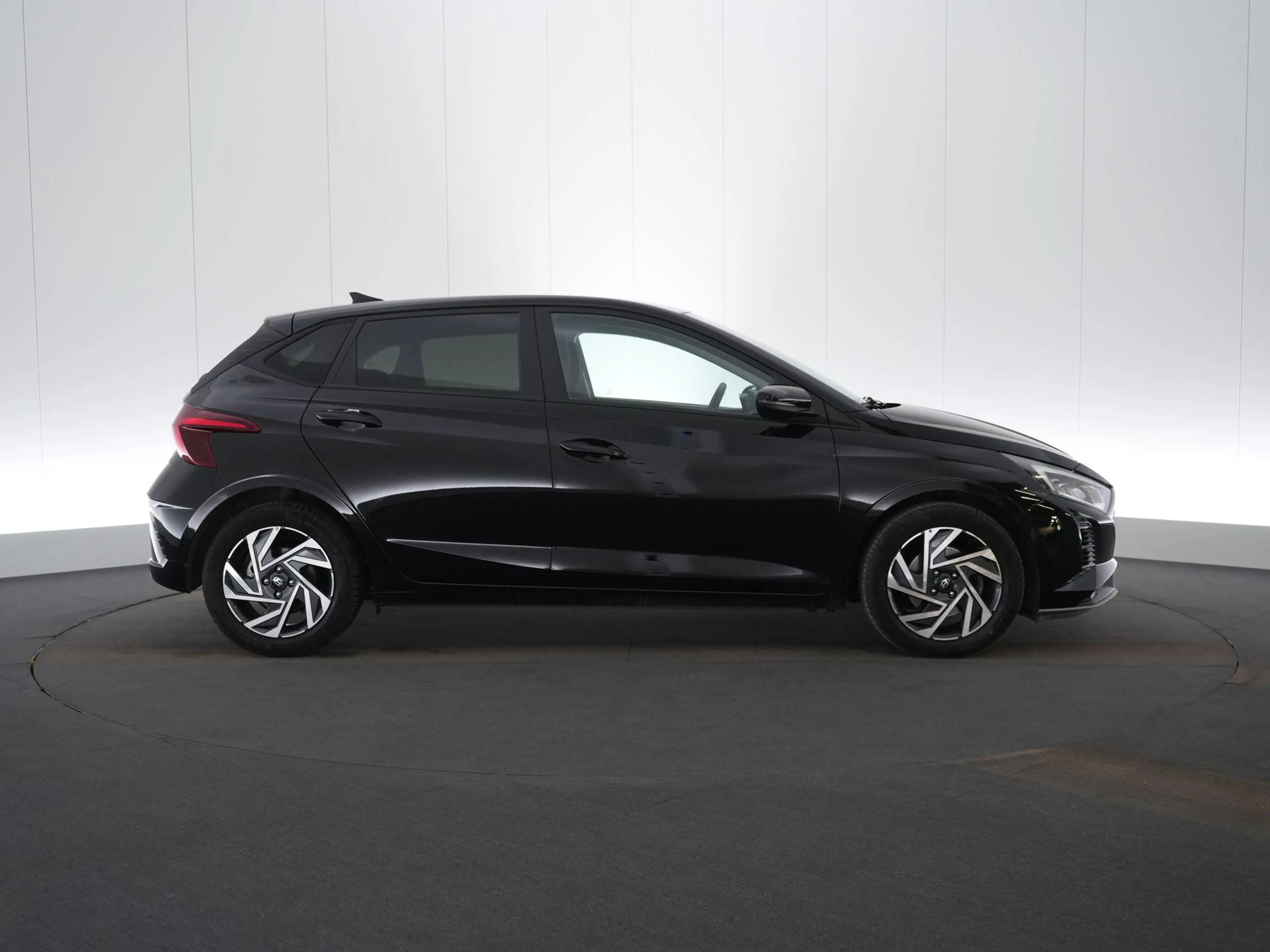Hyundai i20 1.0 T-GDi 48V 7-DCT 74kW Techno — photo 6