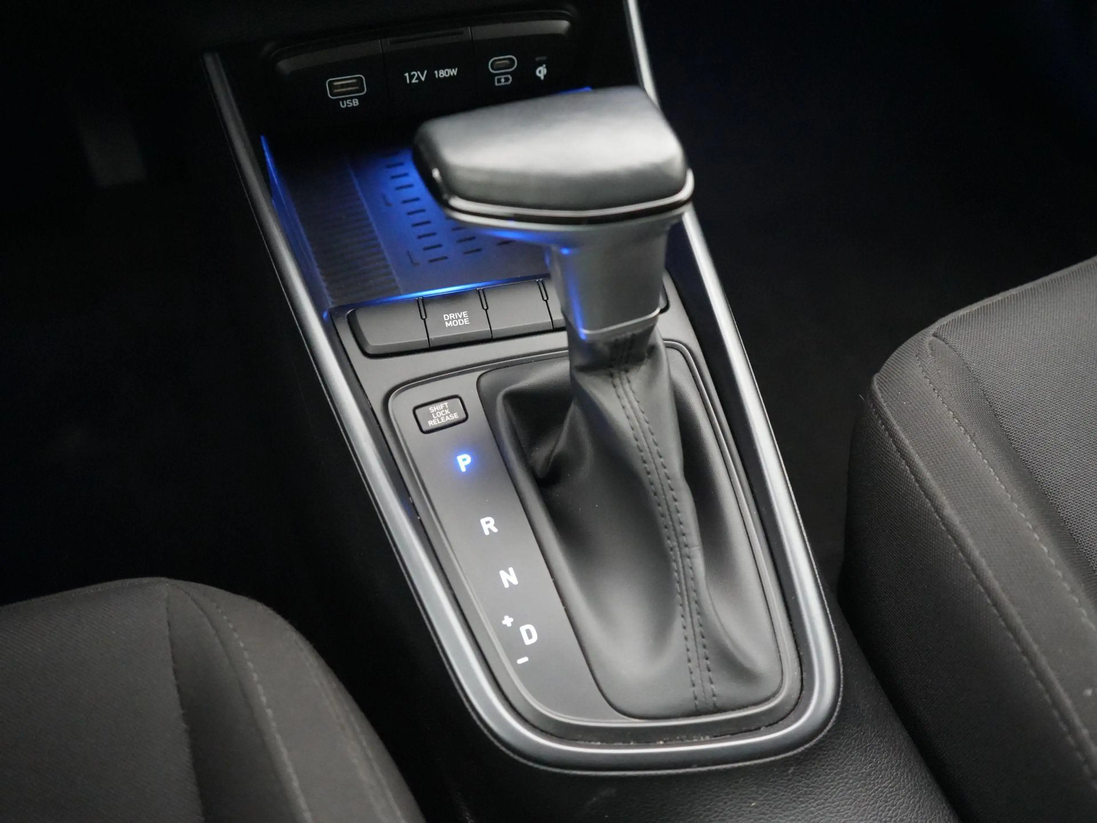 Hyundai i20 1.0 T-GDi 48V 7-DCT 74kW Techno — photo 9