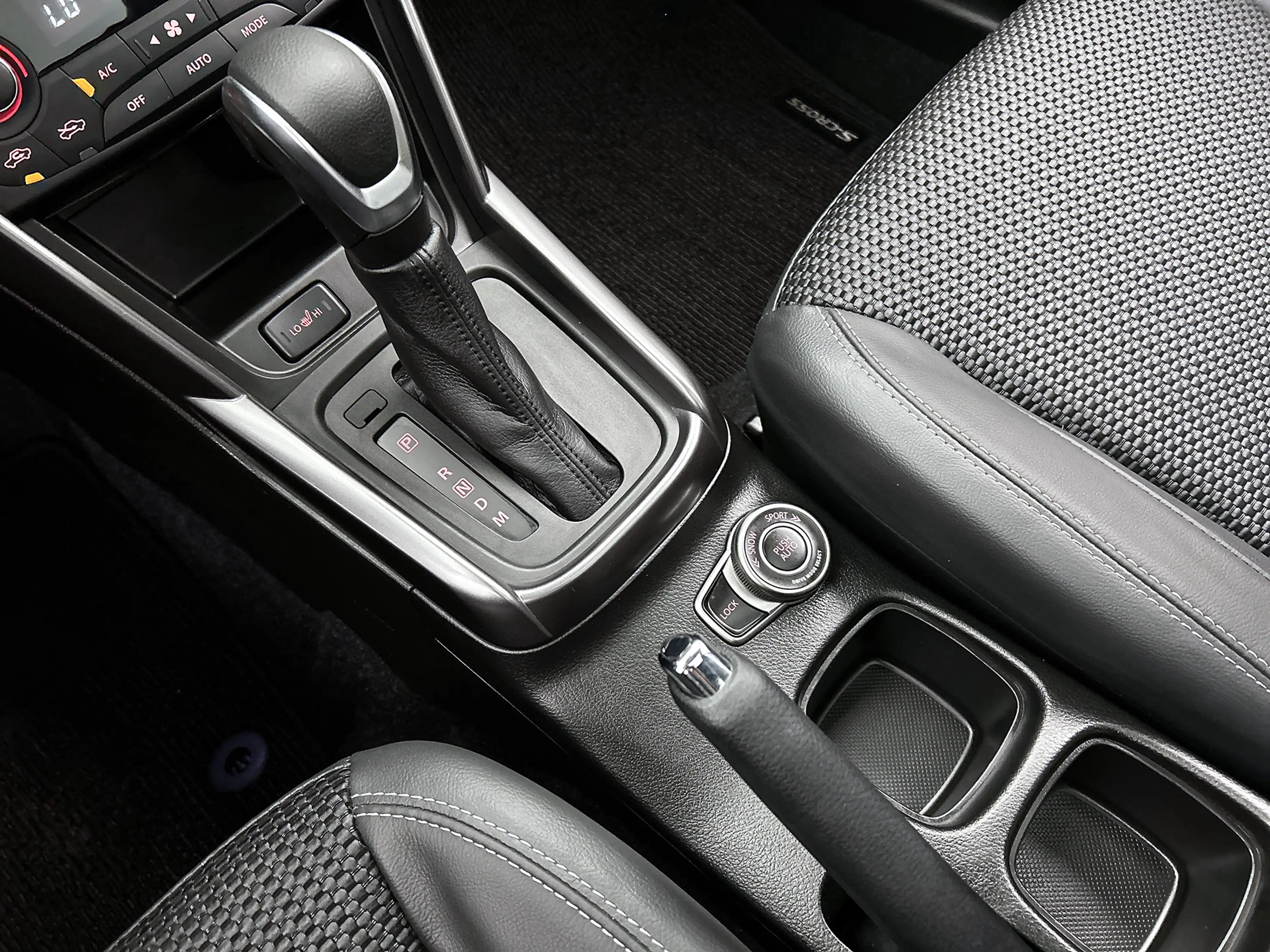 Suzuki S-Cross 1.5 Hybrid AllGrip Style — photo 11