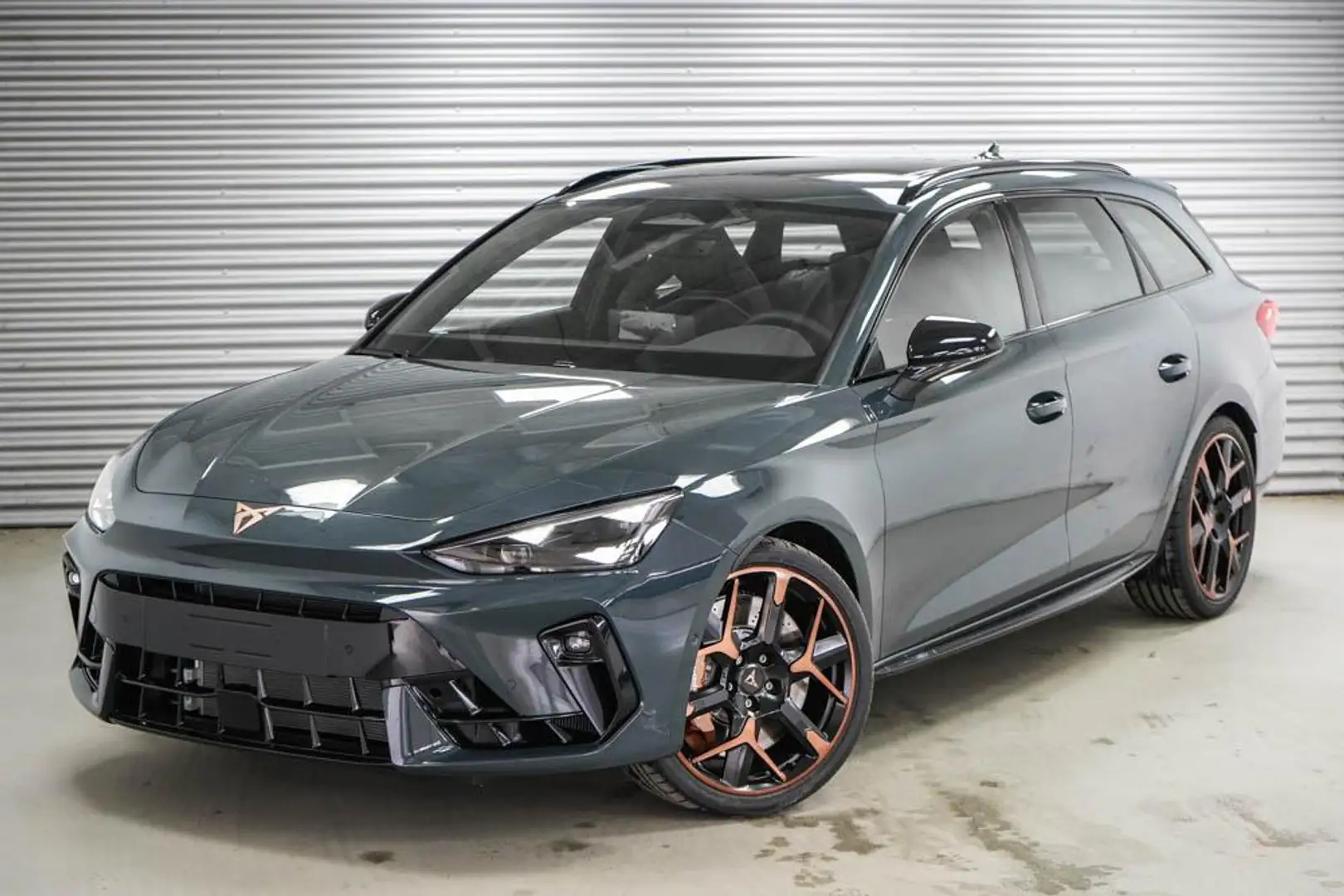 CUPRA Leon Sportstourer ST 2,0 TSI DSG 4Drive VZ Extreme -... Blau - 2
