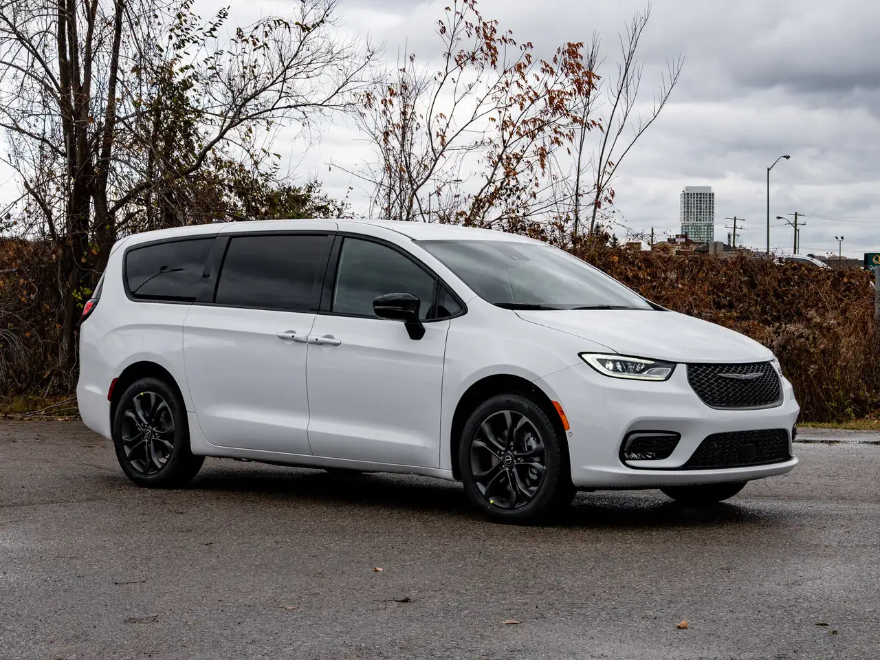 Chrysler Pacifica снимка Chrysler Pacifica