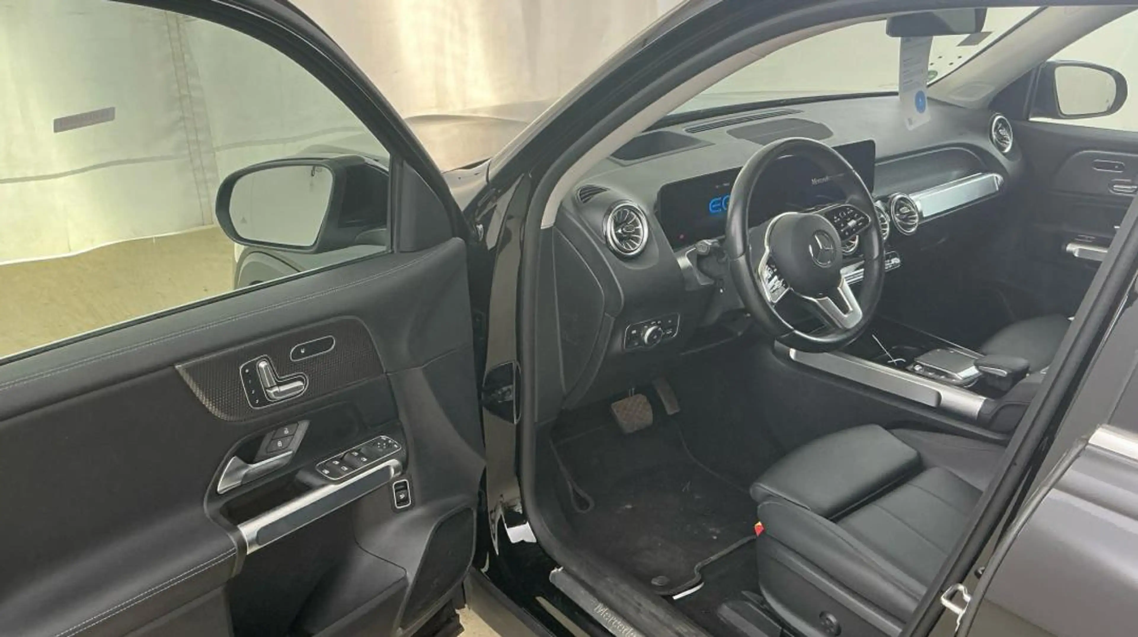 Mercedes-Benz EQB 250 SOH 97%|FarhP|Memo|Kam|HUD|Keyless|Leder — photo 6
