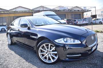 PORTFOLIO iva detraibile 3.0D LWB AUTOM TETTO NAVI SENSORI CAM PELLE - FULL - PERFETTA!