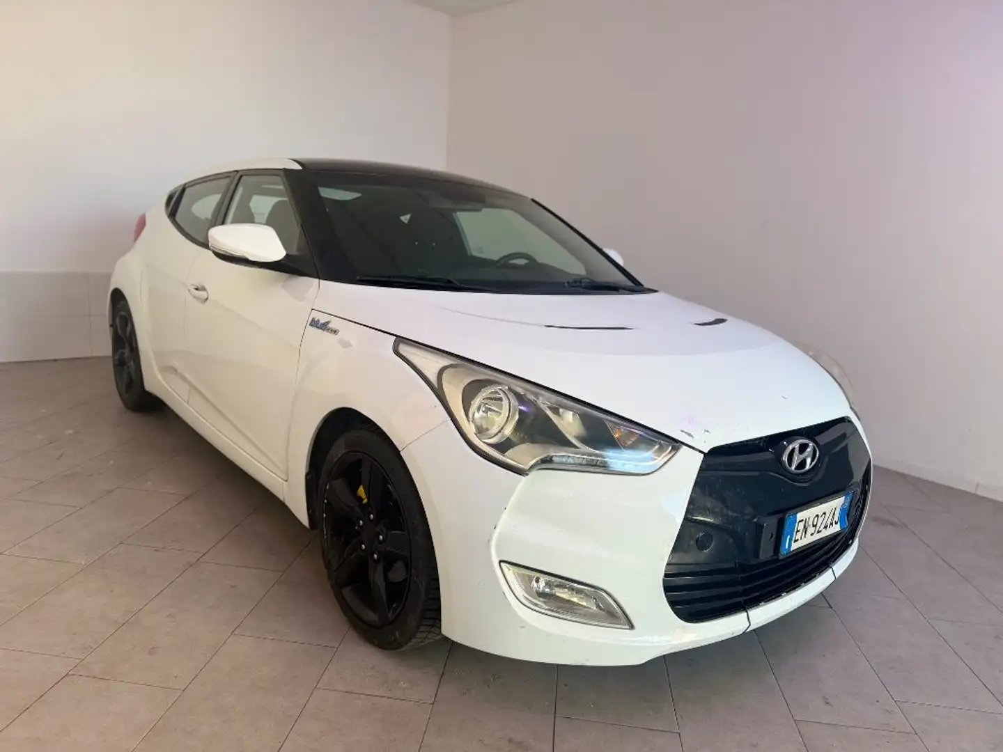 Hyundai VELOSTER 1.6 GDI Comfort Beige - 2