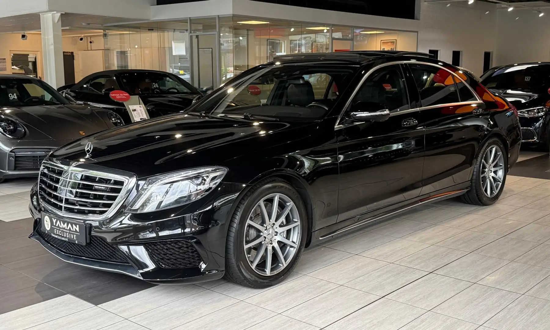 Mercedes-Benz S 63 AMG 4Matic Lang *Pano*HuD*Carbon*TV Schwarz - 1