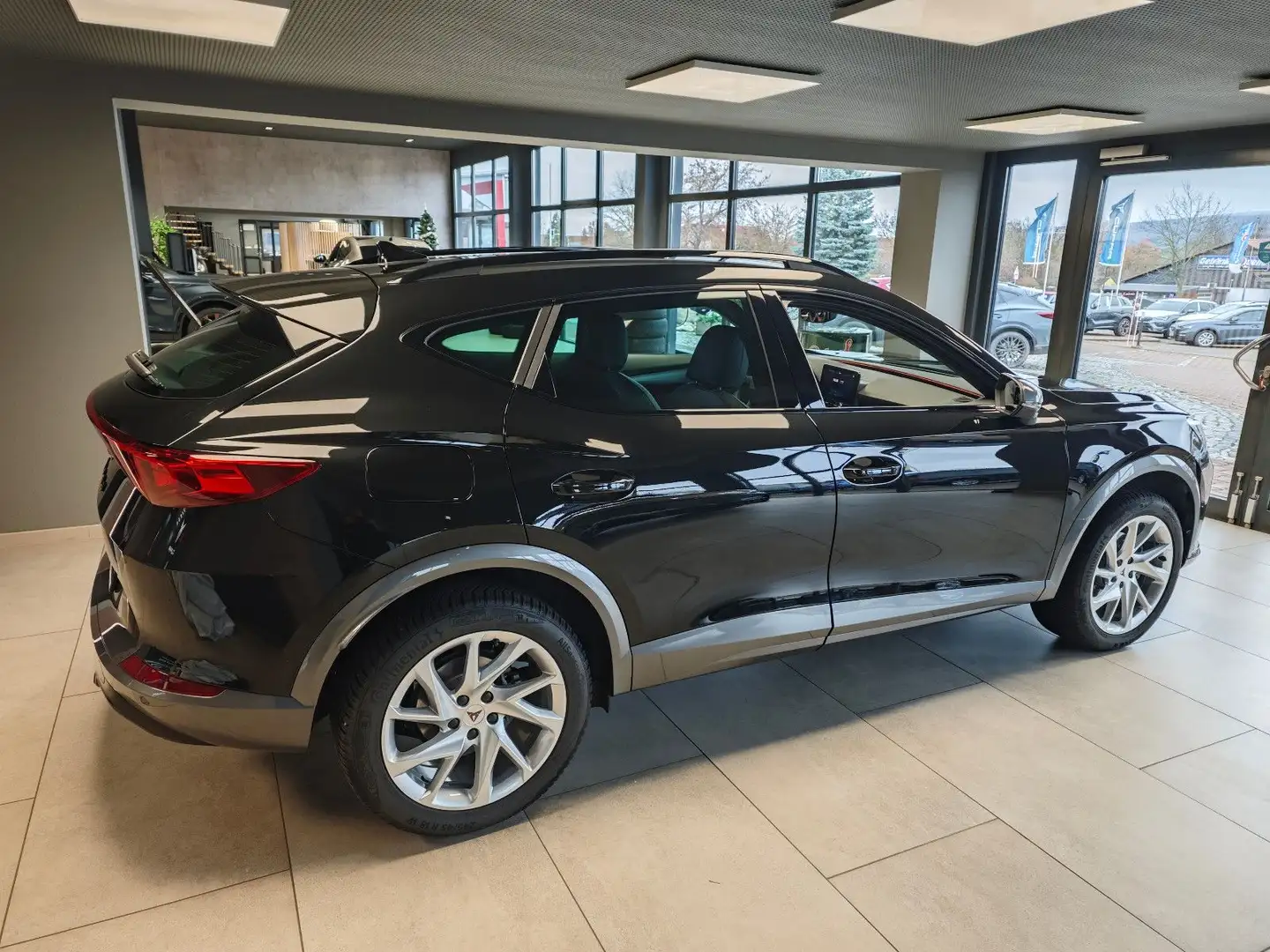 CUPRA Formentor 1.5TSI DSG FullLink|Beats|Shz|ACC Schwarz - 2