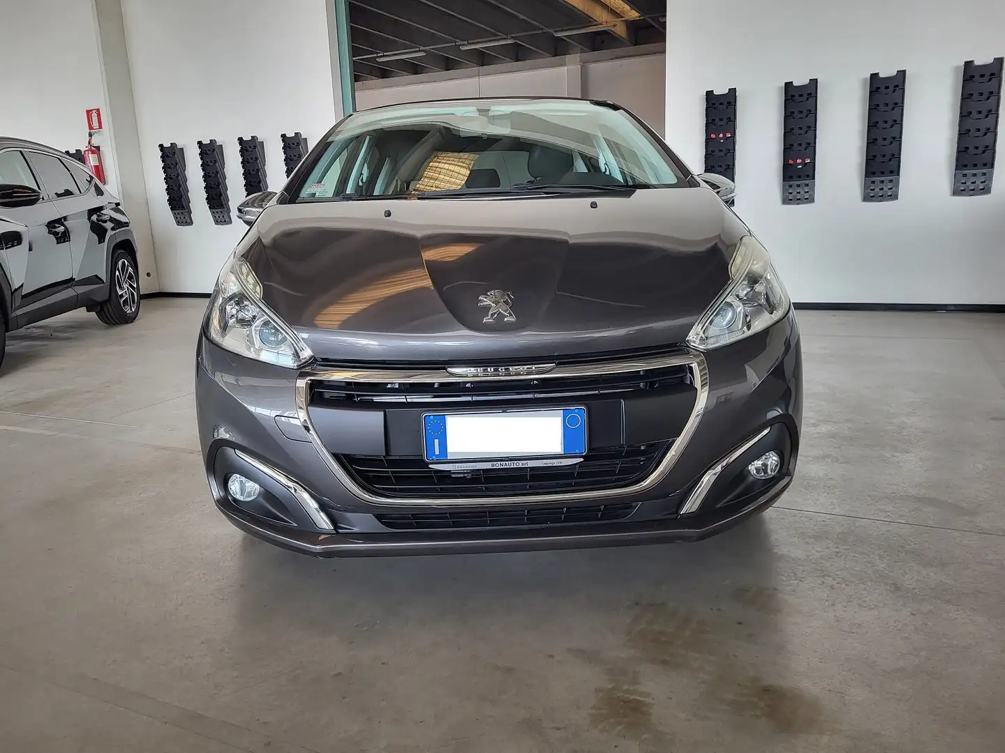 Peugeot 208 5 porte 1.2 puretech Style 82cv Grigio - 2