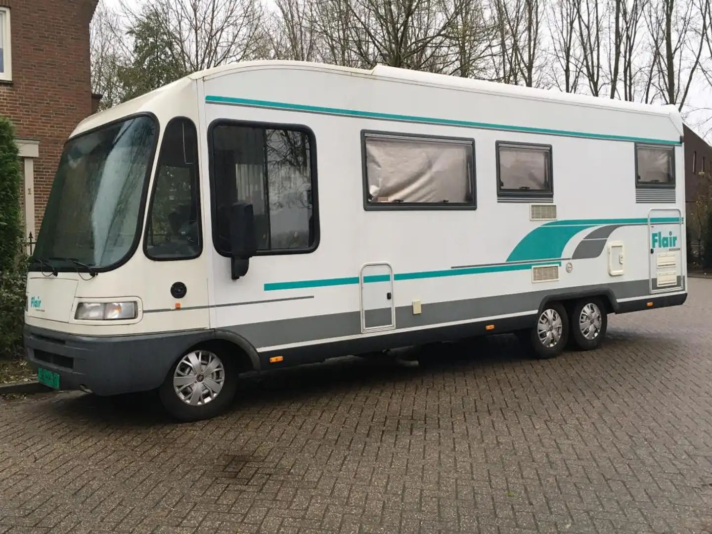 Niesmann+Bischoff Flair 8000 2.5TDi camper Weiß - 1