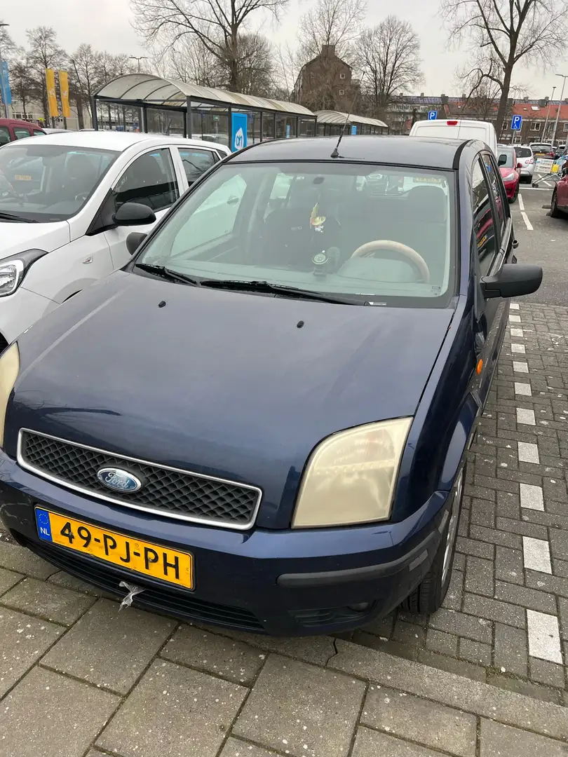 Ford Fusion 1.6 Automaat Blauw - 1