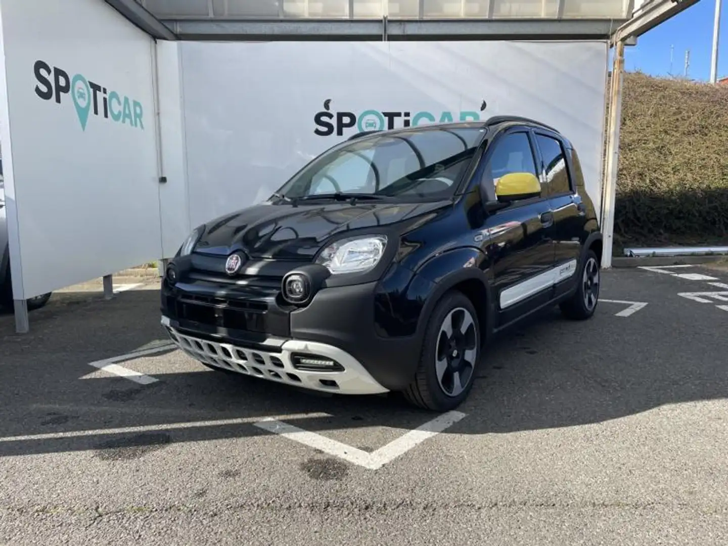 Fiat Panda Classic 1.0 70ch BSG S\u0026S Pandina Noir - 1