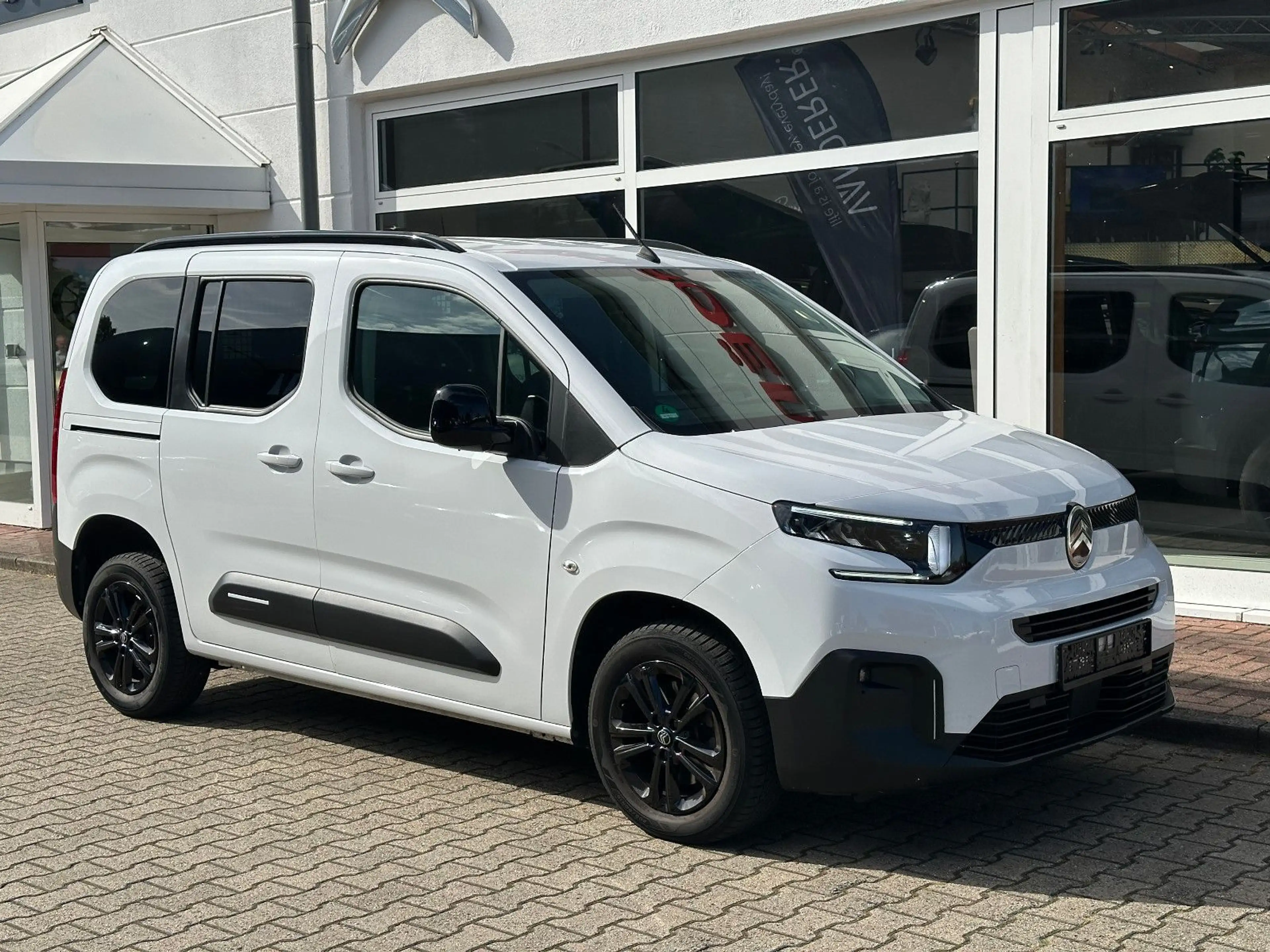Citroen Berlingo MPV PureTech 110 S&S M PLUS