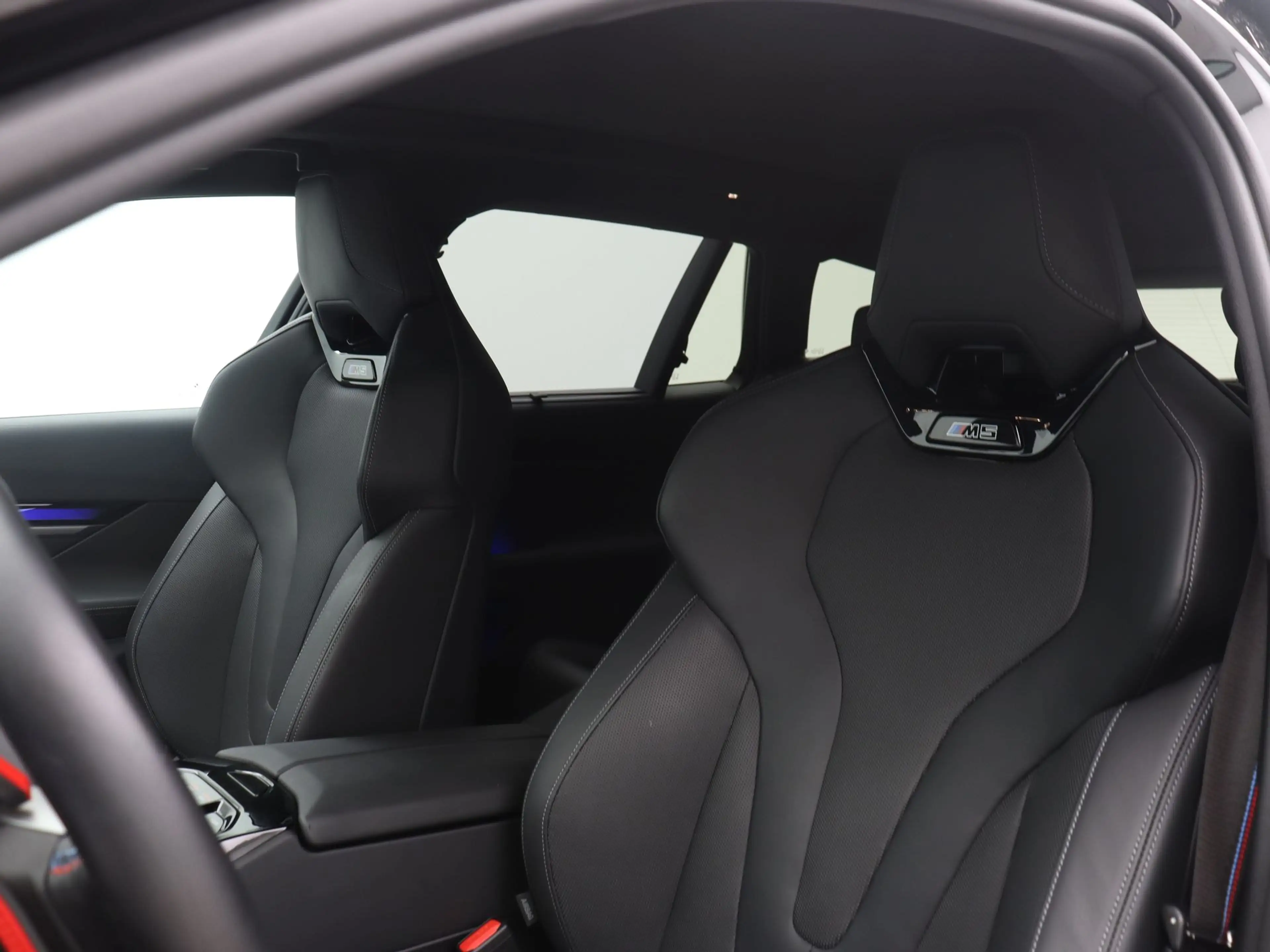BMW M5 Touring — photo 5