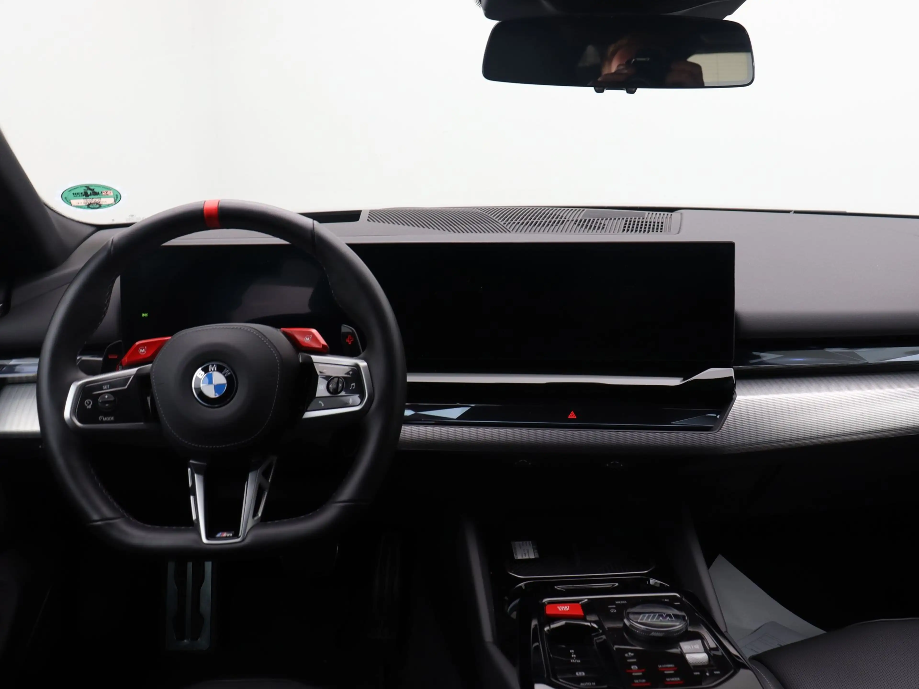 BMW M5 Touring — photo 13