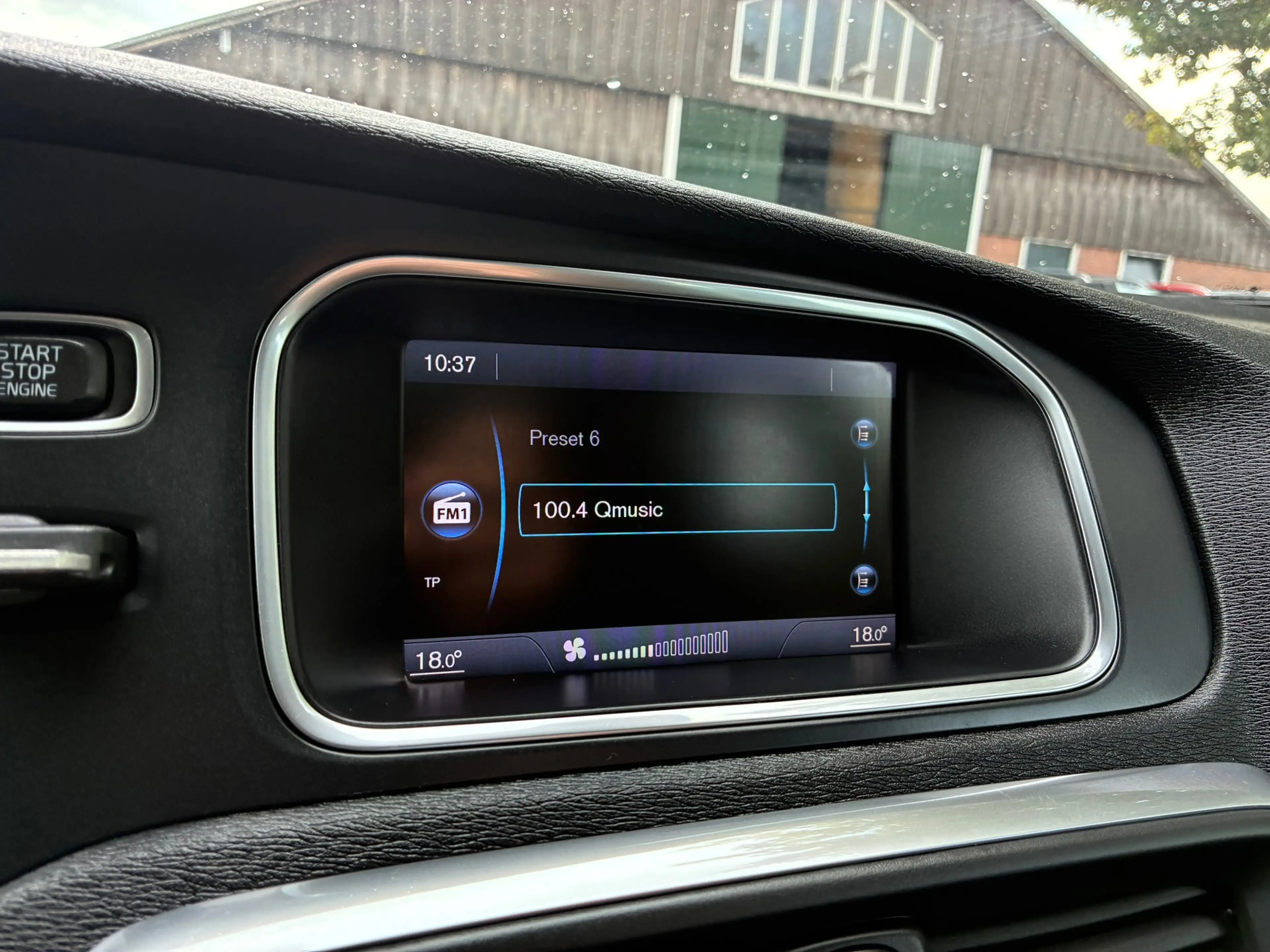 Volvo V40 1.6 D2 Momentum | Pano + Cruise + Clima Nu € 5.975 — photo 17