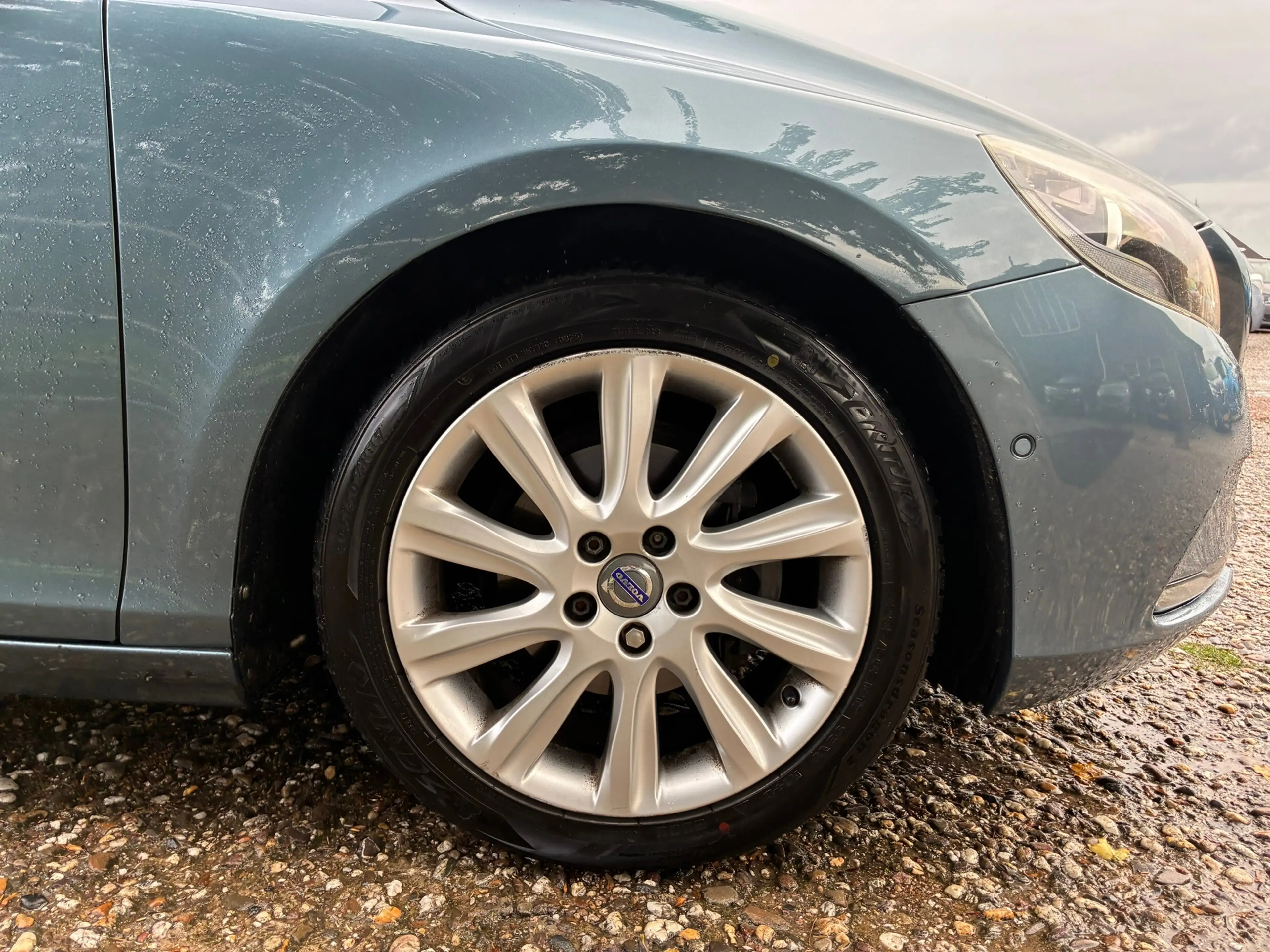 Volvo V40 1.6 D2 Momentum | Pano + Cruise + Clima Nu € 5.975 — photo 4