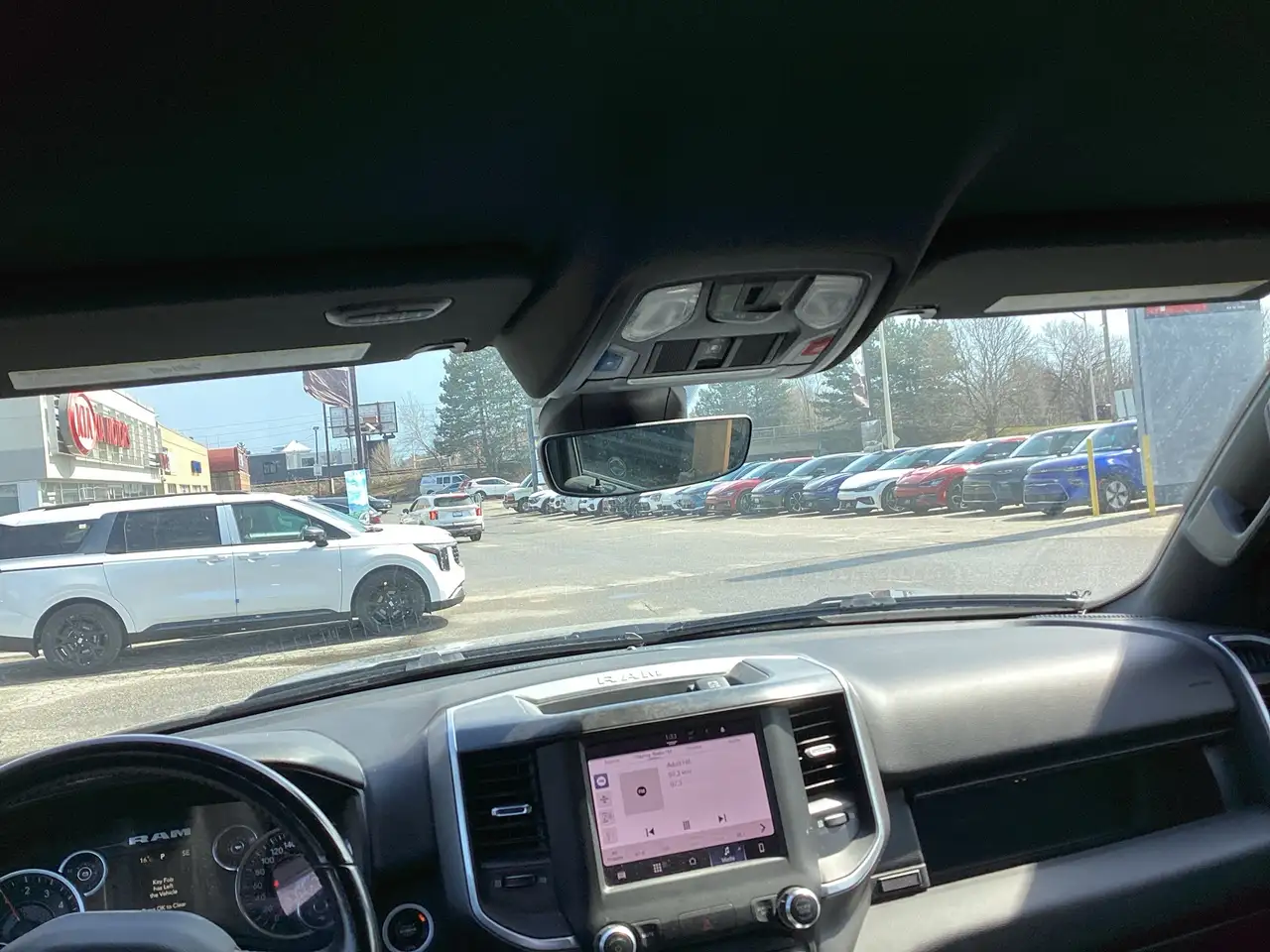 RAM 1500 снимка RAM 1500