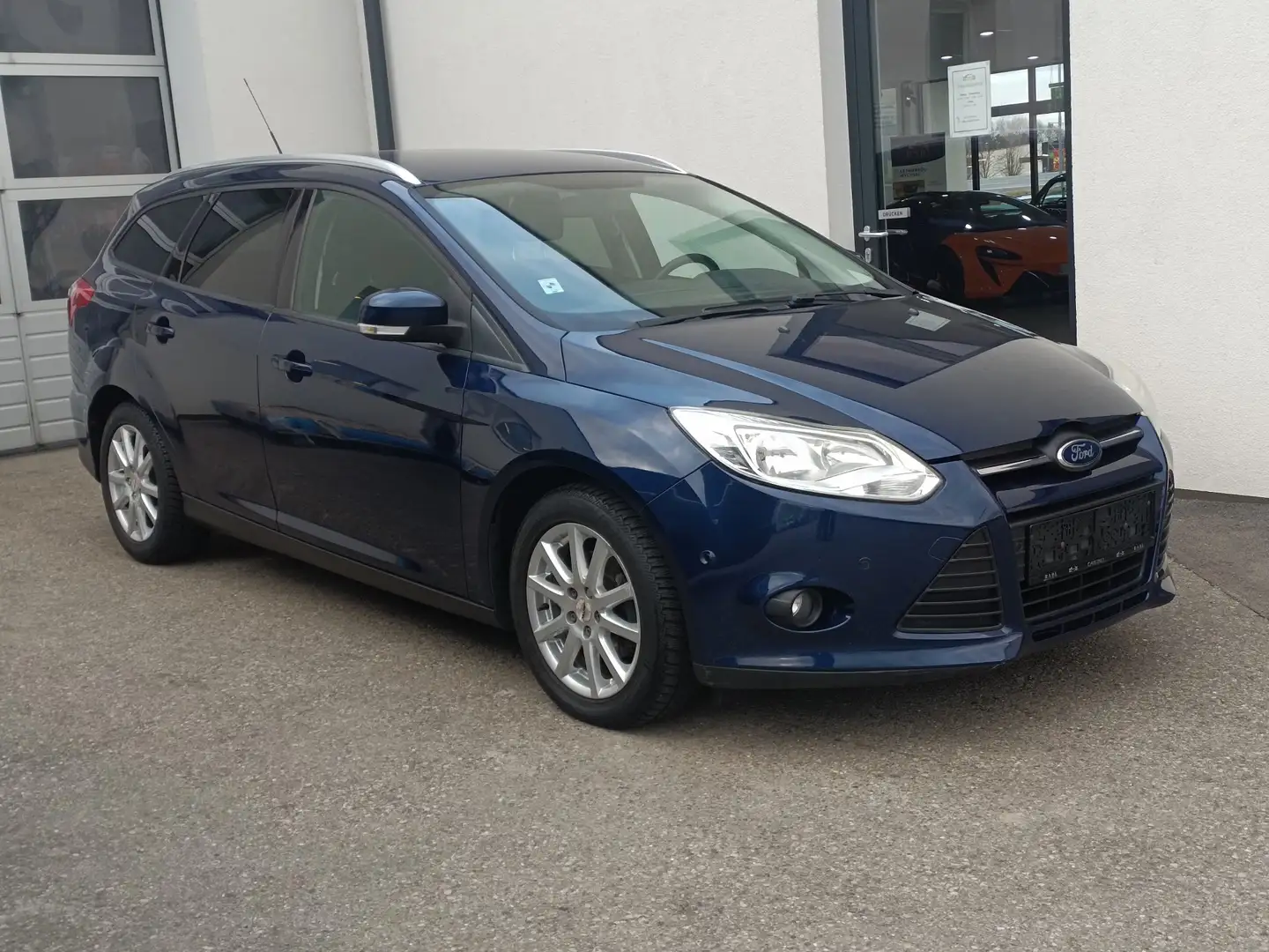 Ford Focus Traveller Ambiente 1,0 EcoBoost, Zahnriemen NEU! Blau - 1