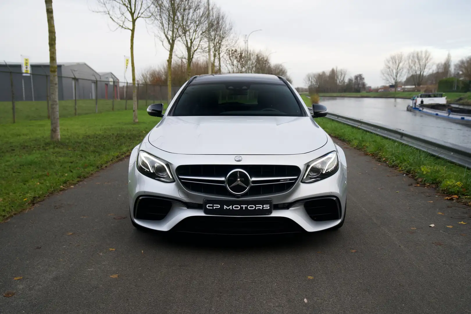 Mercedes-Benz E 63 AMG 4MATIC+ | PANO | BURMESTER | LICHTE VRACHT | BTW Zilver - 2