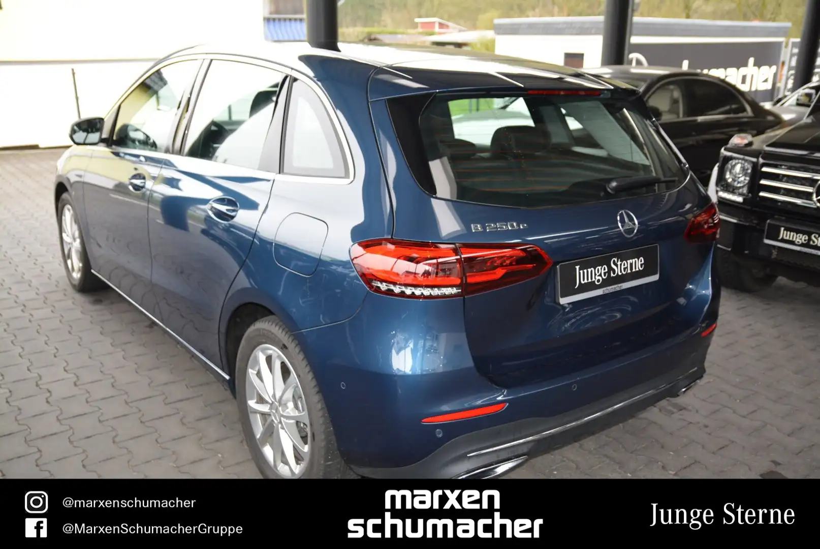 Mercedes-Benz B 250 B 250 e Progressive Distron+MBUXHE+Pano+360°+AHK Modrá - 2