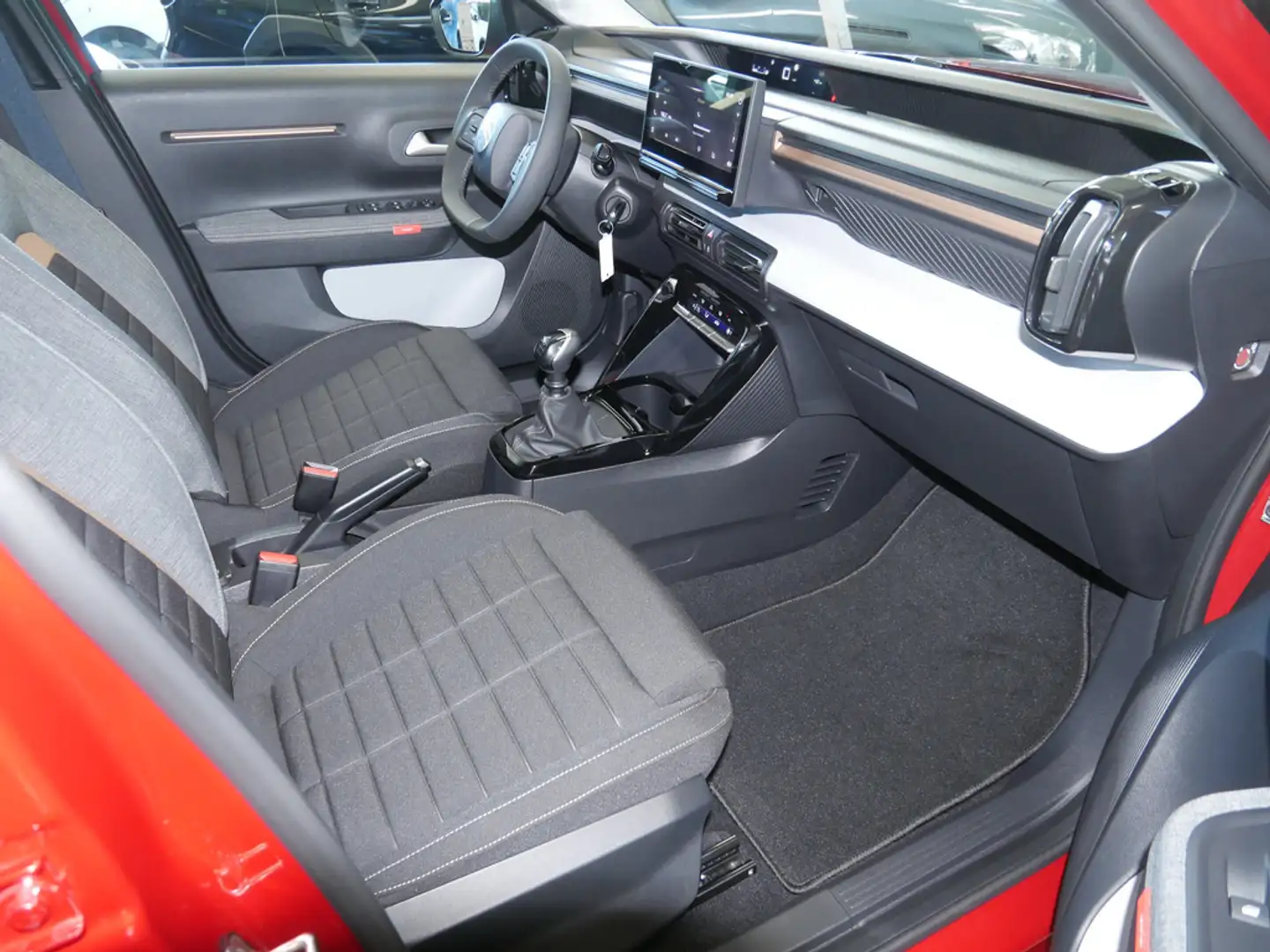Citroen C3 Aircross Turbo 100 Plus PDC KAMERA LED Rot - 2