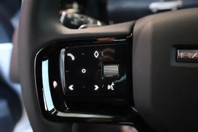 Land Rover Range Rover Velar D200 SE Dynamic Ansicht 8