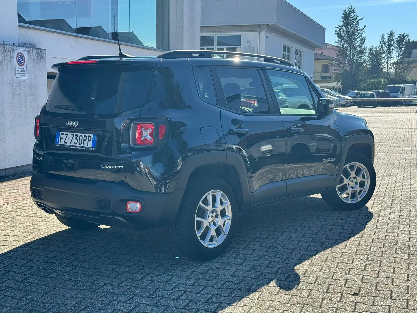 Jeep Renegade 2.0 Multijet 140cv Limited 4WD Active Dri Nero - 2
