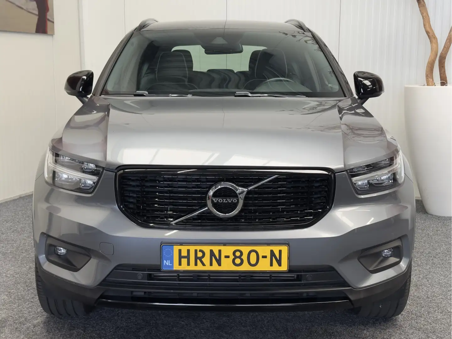 Volvo XC40 1.5 T3 R-DESIGN NAVIGATIE LEDER/ALCANTARA STOELVER Gris - 2