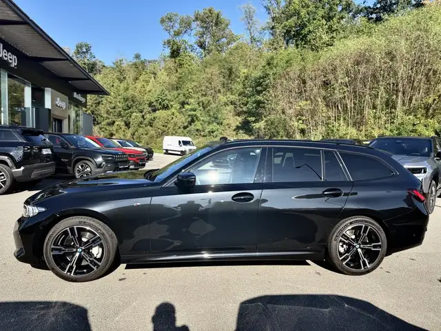BMW 3 Series view 5