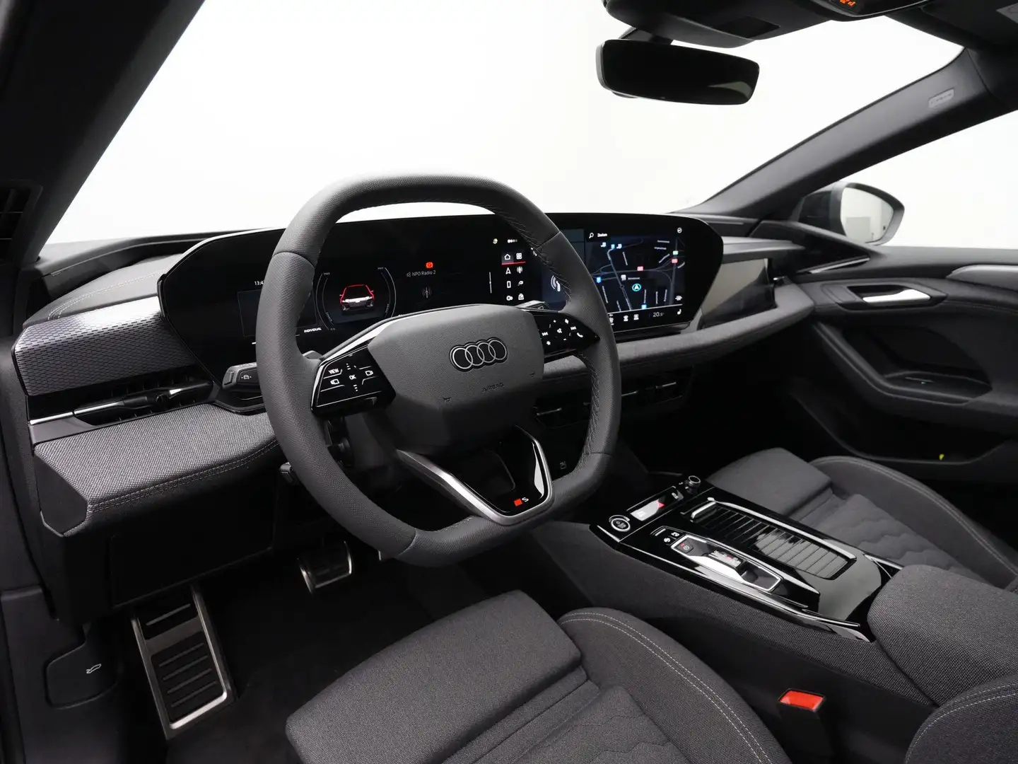 Audi A6 e-tron Avant S edition performance 100 kWh 367 pk / S-Lin Noir - 2