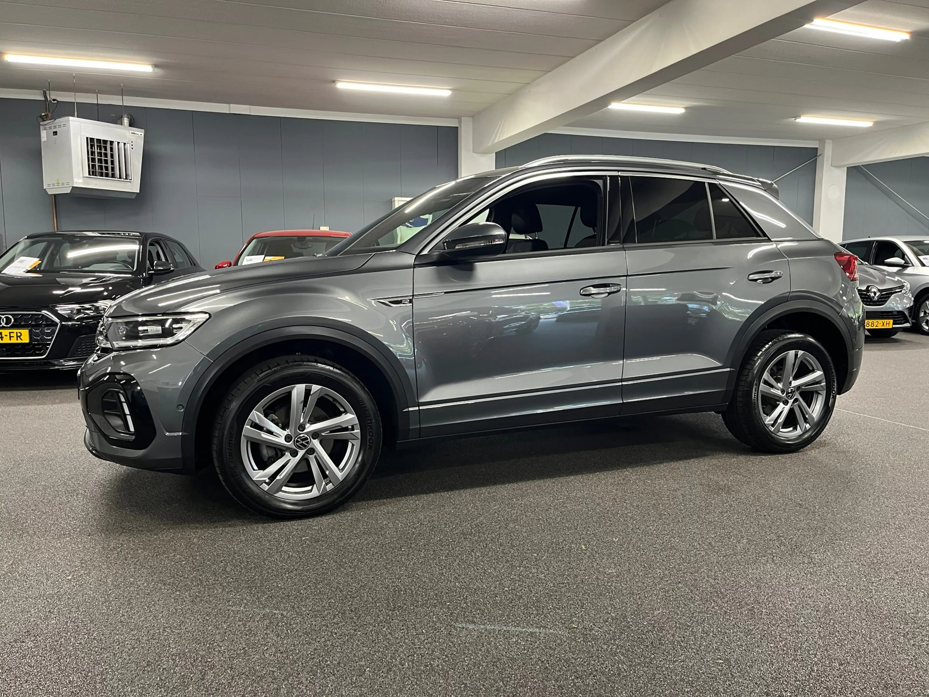 Volkswagen T-Roc 1.5 TSI R-Line Edition / NL auto / eerste eigenaar — photo 9