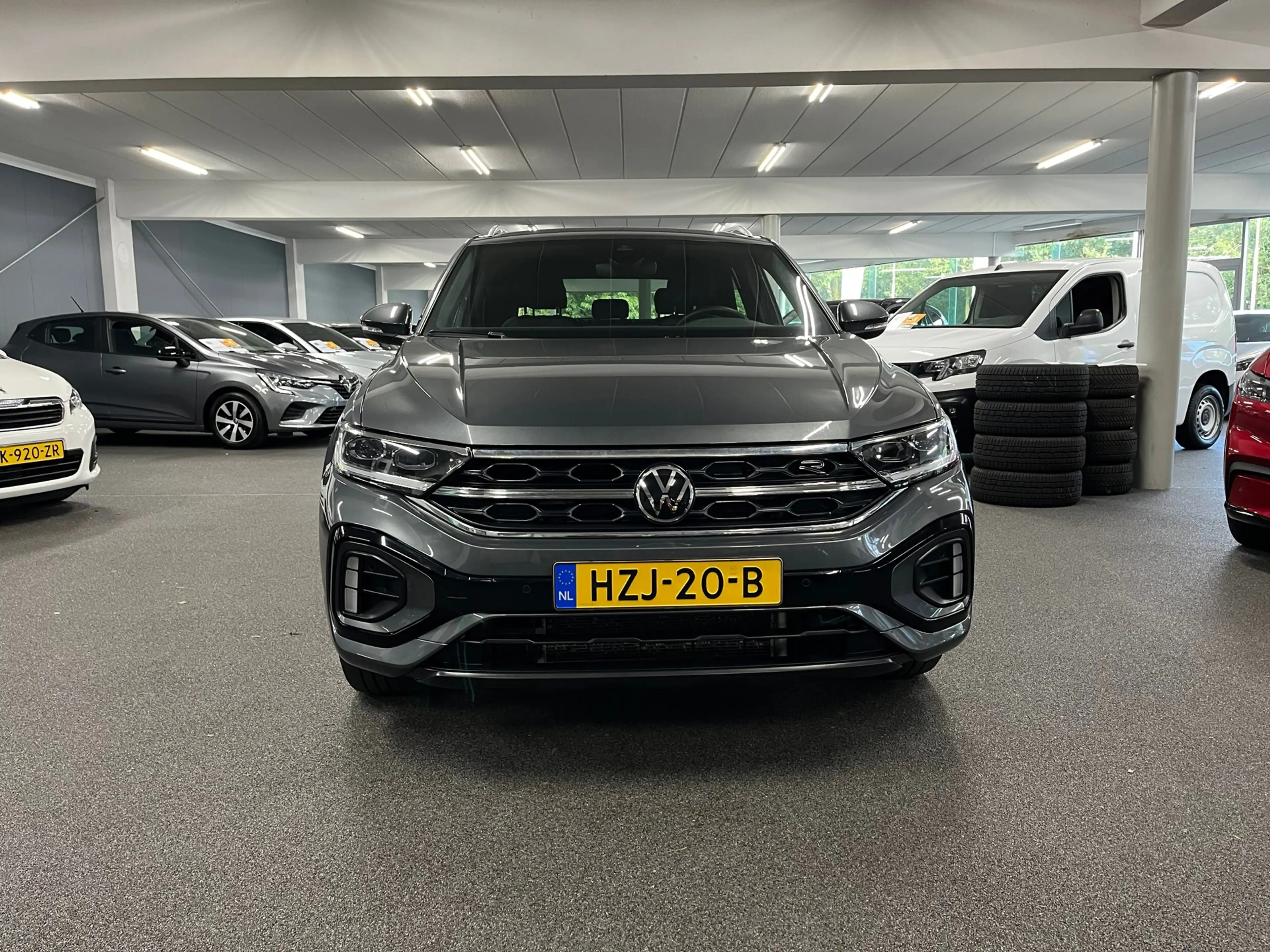 Volkswagen T-Roc 1.5 TSI R-Line Edition / NL auto / eerste eigenaar — photo 2