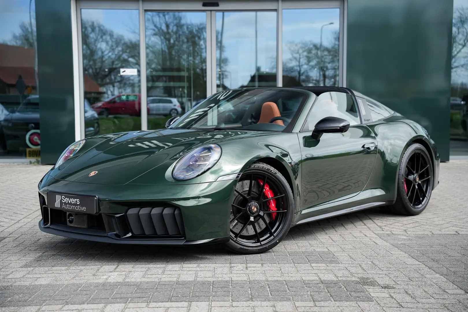 Porsche 992 3.6 T-Hybrid Targa 4 GTS maart 2026 | SportDesign Verde - 2