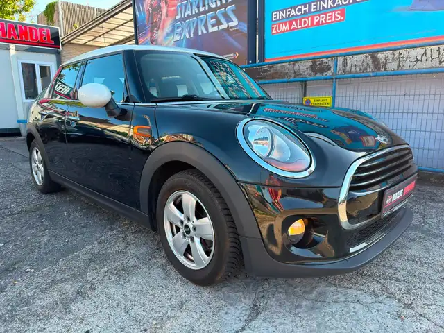 Mini Hatch view 3