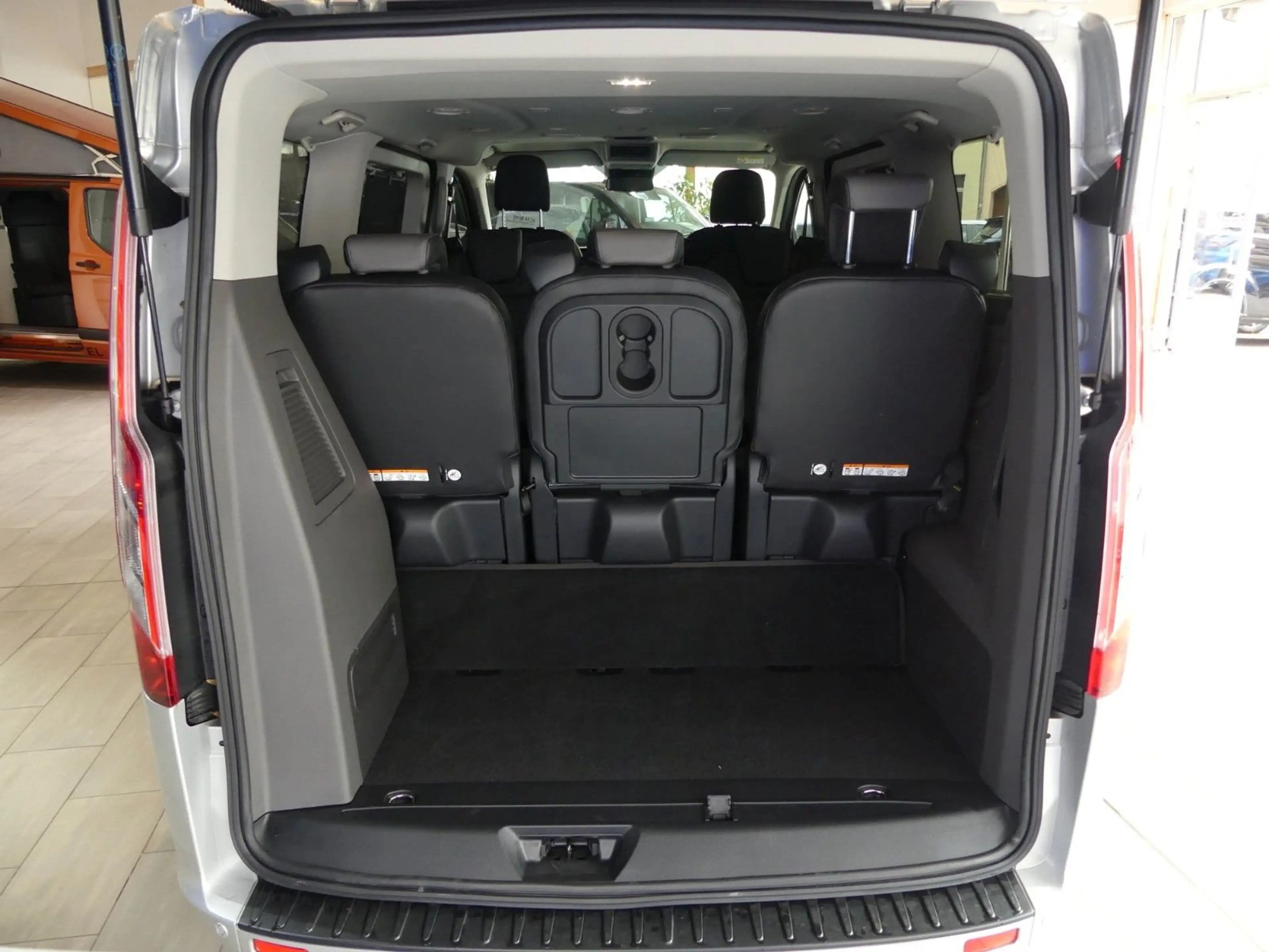 Ford Tourneo Custom Tit. X L1 Automatik,AHK,ACC,230V — photo 7