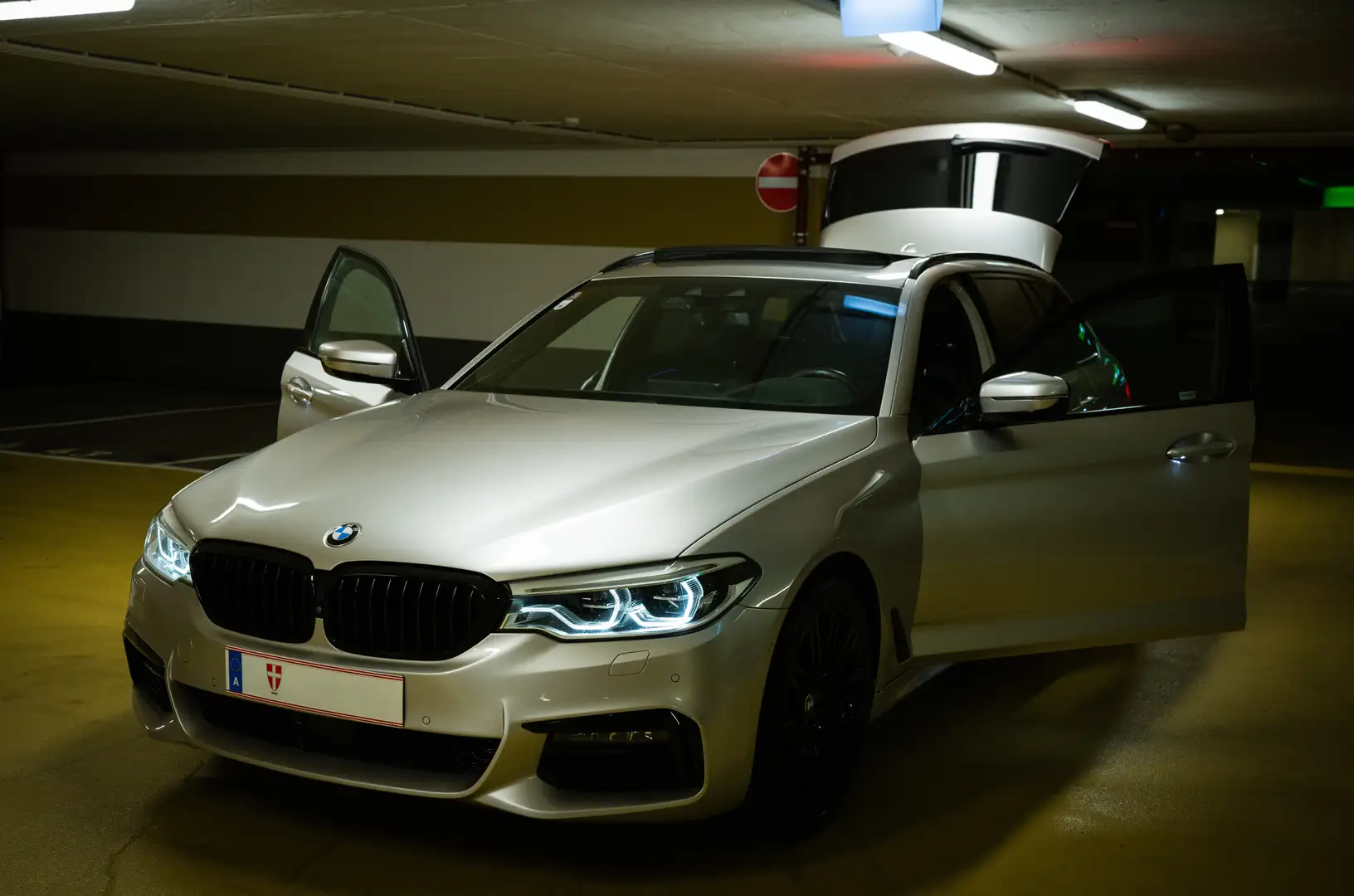BMW 540 BMW 540d xDrive Touring G31 M Sport–Individual TOP Silber - 2