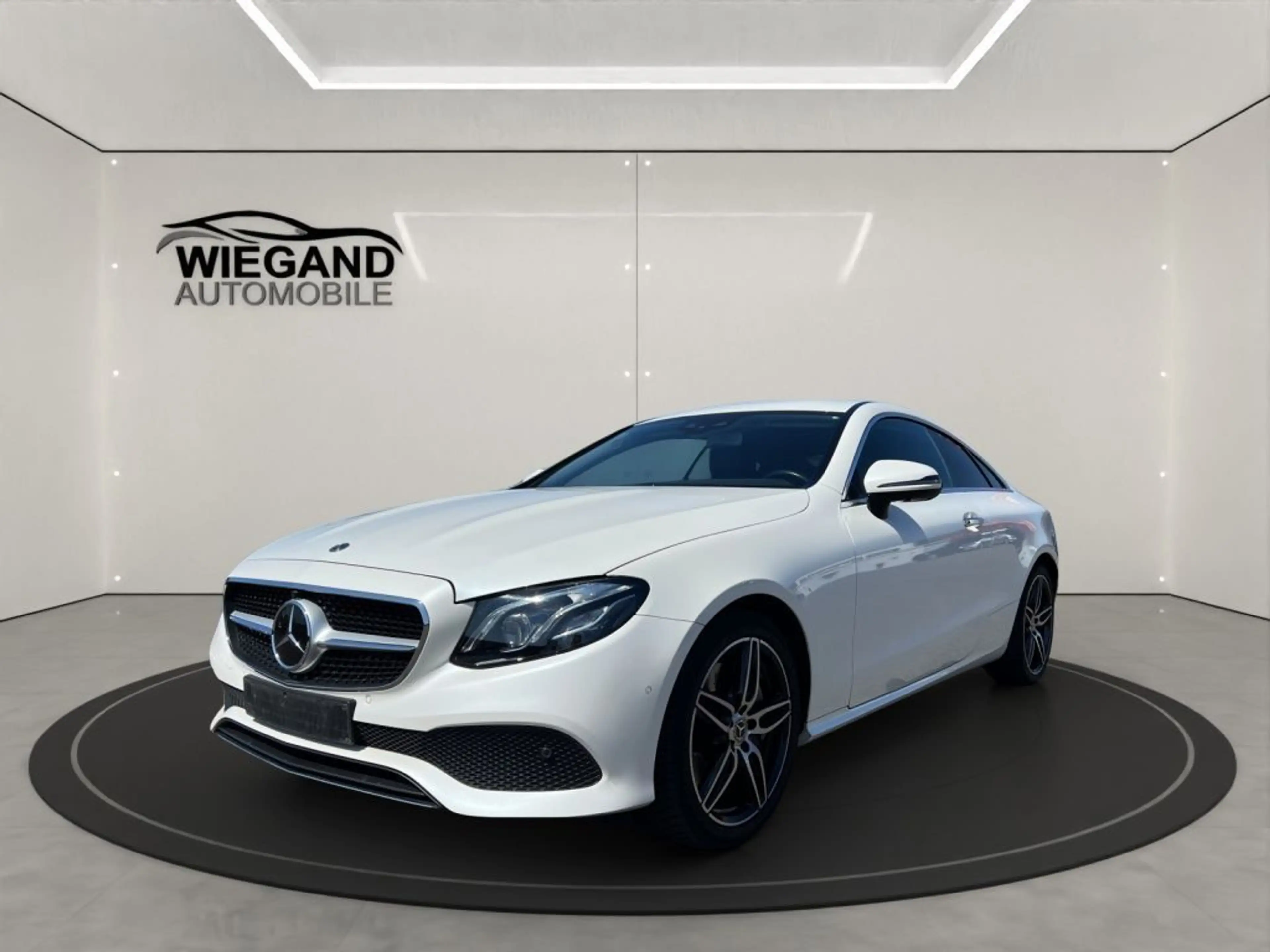 Mercedes-Benz E 400 d 4Matic Coupe 9G-TRONIC+360°KAMERA+LEDER+