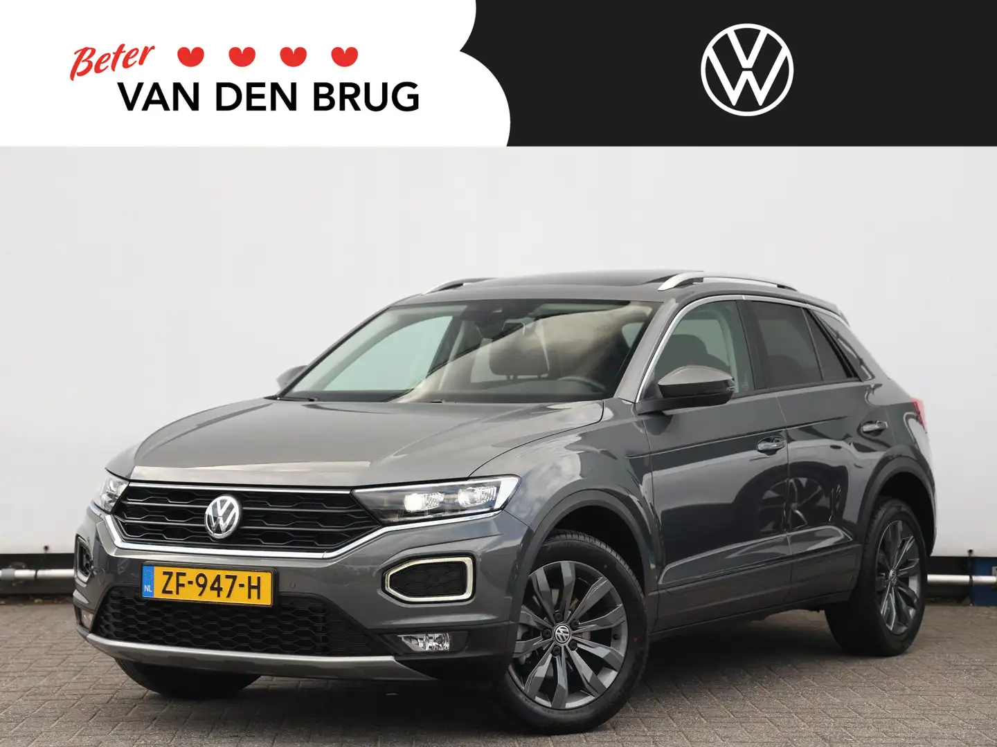 Volkswagen T-Roc 1.5 TSI Style 150 pk DSG | Panoramadak | LED | Tre Grijs - 1