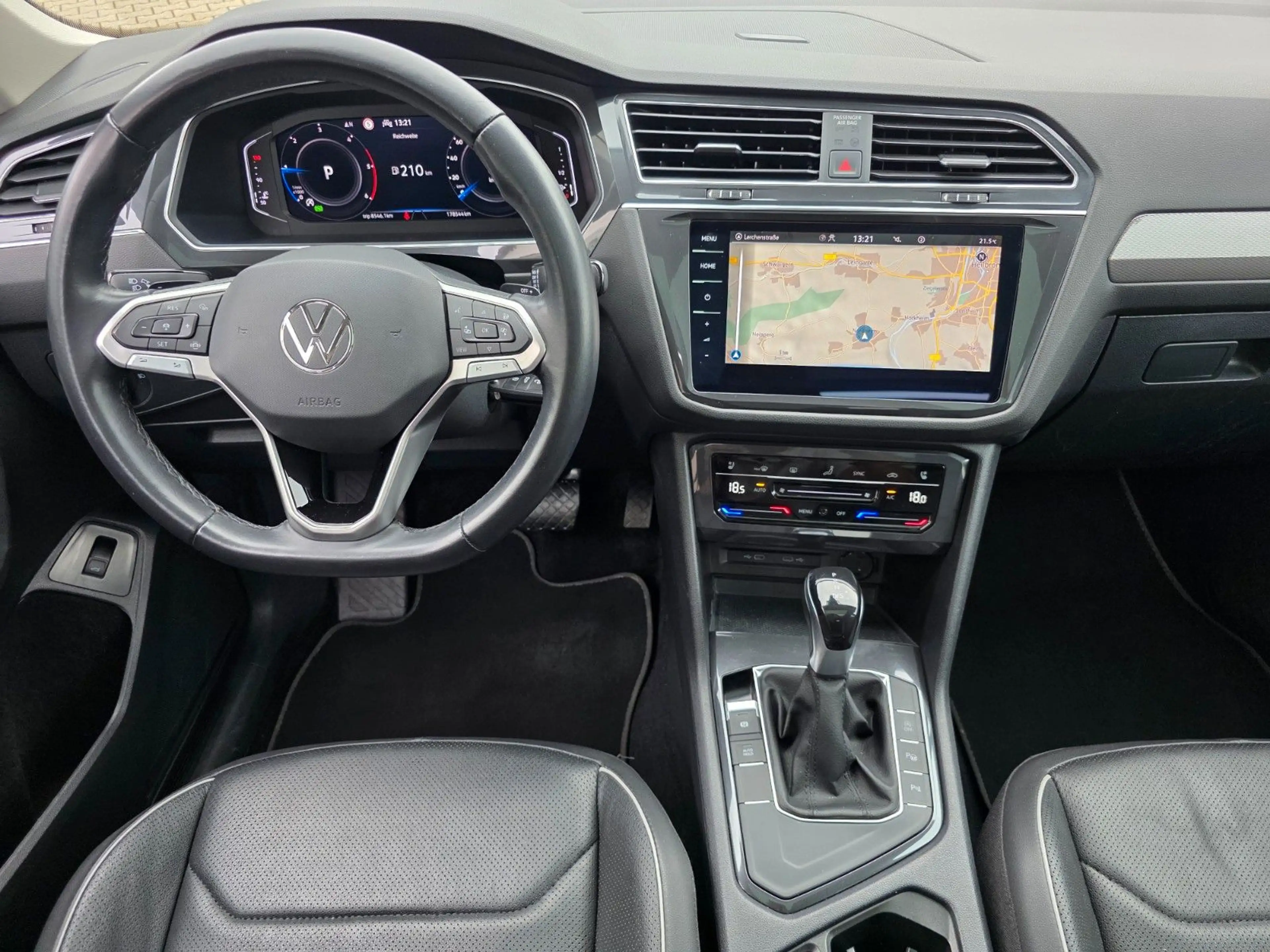 Volkswagen Tiguan Allspace Tiguan 2.0 TDI Allspace Life/ACC/Panorama — photo 10