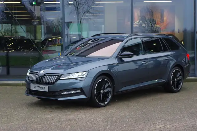 Skoda Superb Combi 1.4 TSI 218 PK iV Sportline Business PHEV, A
