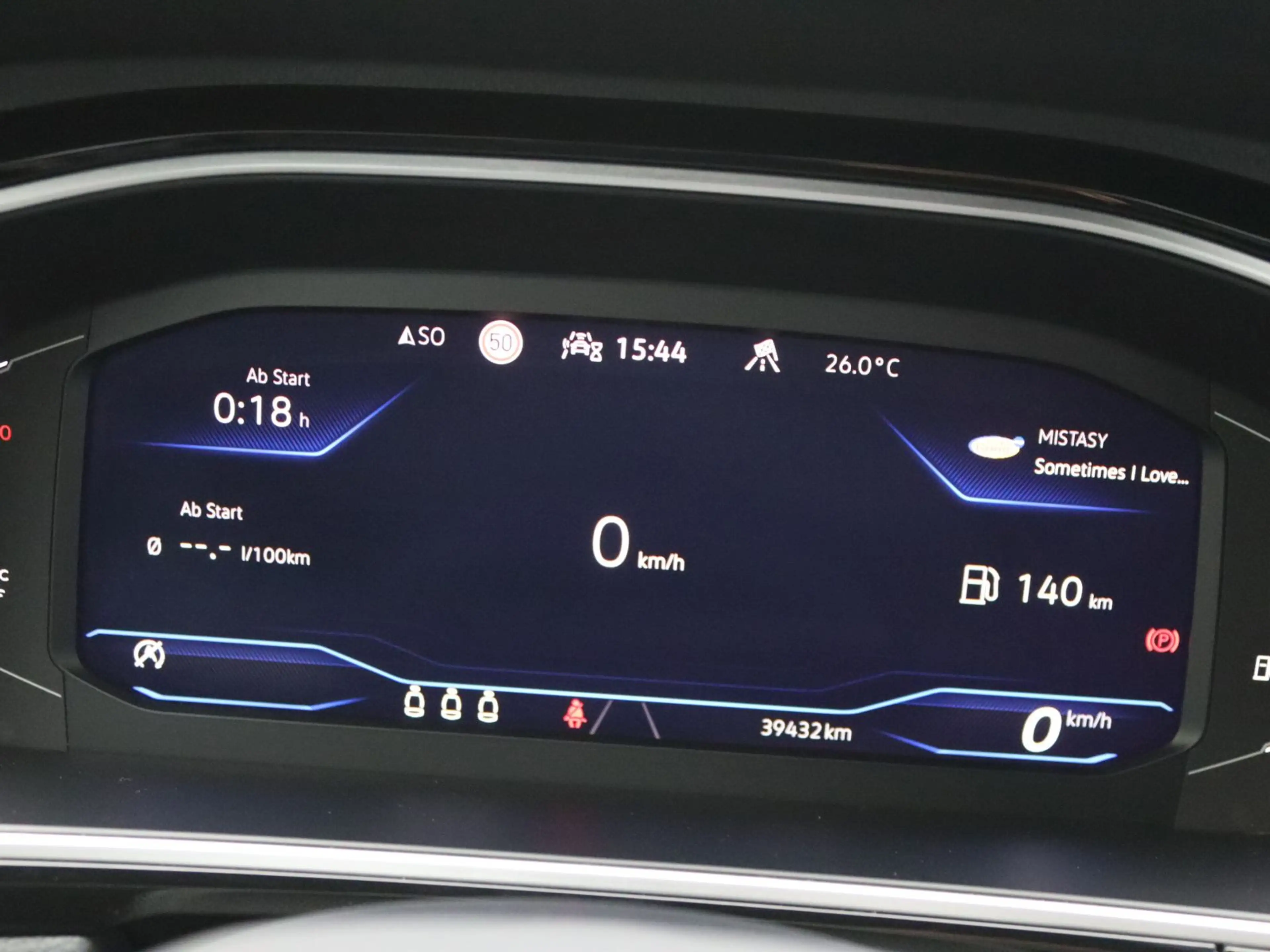 Volkswagen T-Roc R-Line 1.5 TSI / IQ.Drive, Matrix, CarPlay — photo 16