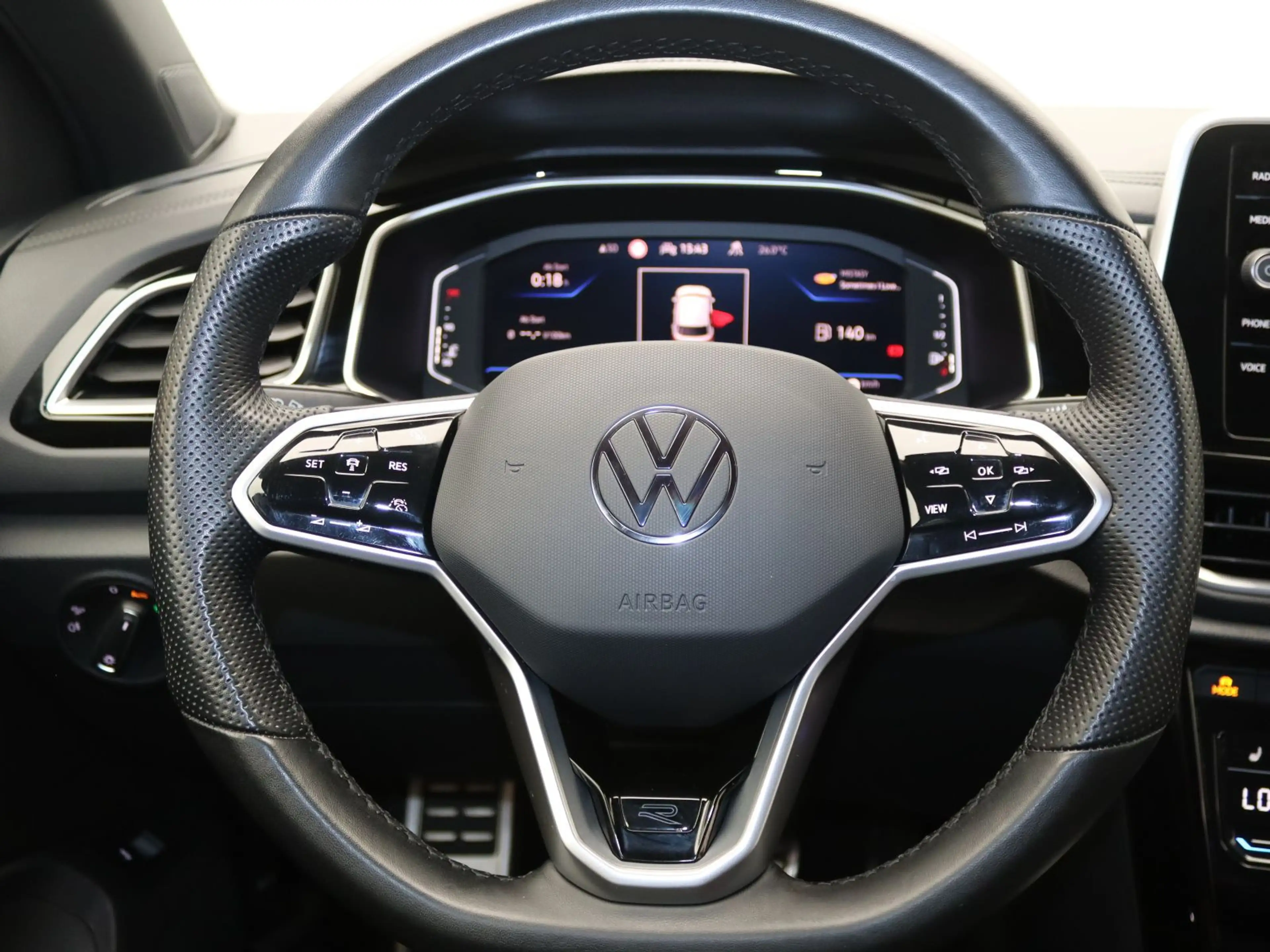 Volkswagen T-Roc R-Line 1.5 TSI / IQ.Drive, Matrix, CarPlay — photo 14