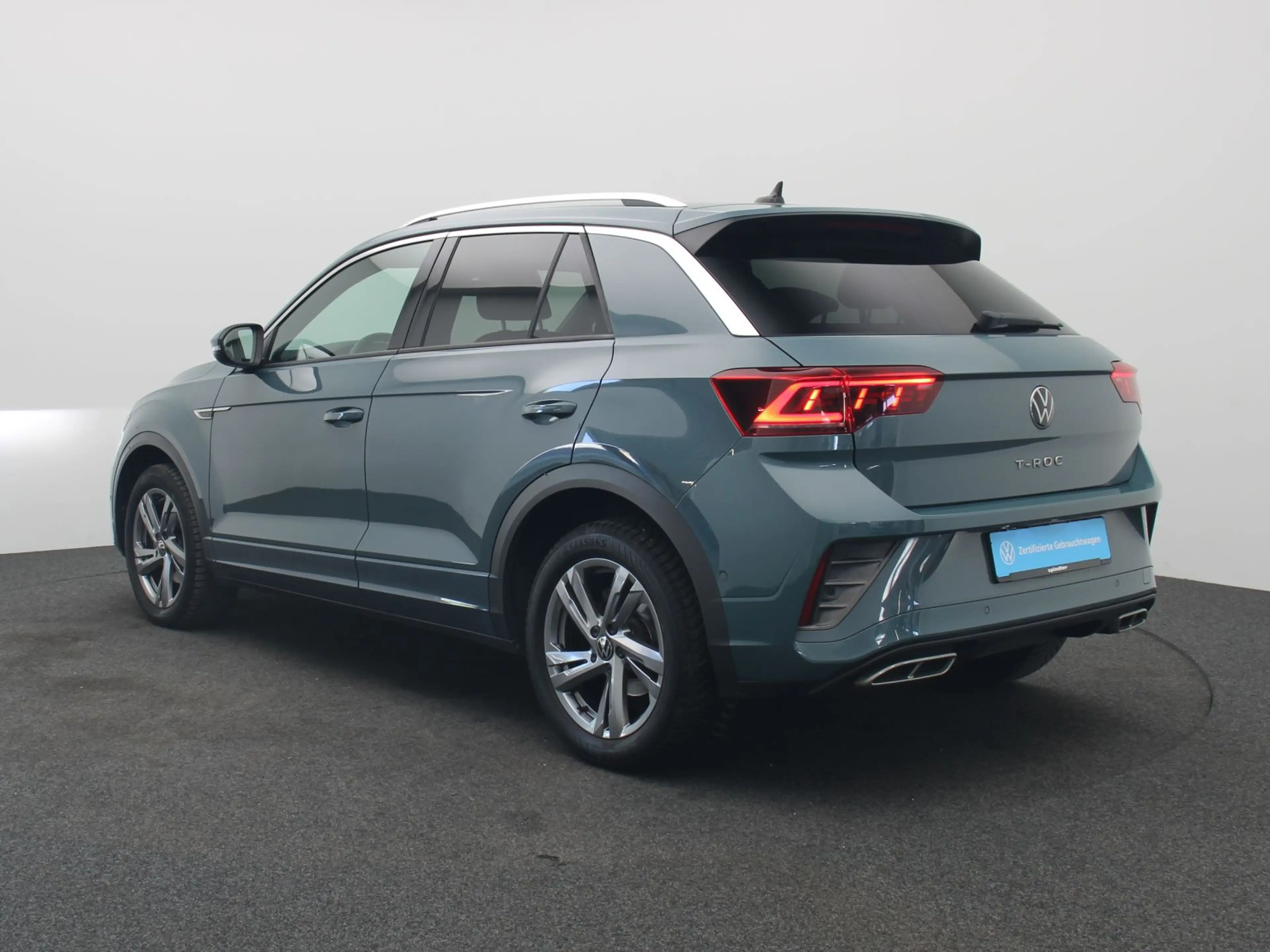 Volkswagen T-Roc R-Line 1.5 TSI / IQ.Drive, Matrix, CarPlay — photo 6