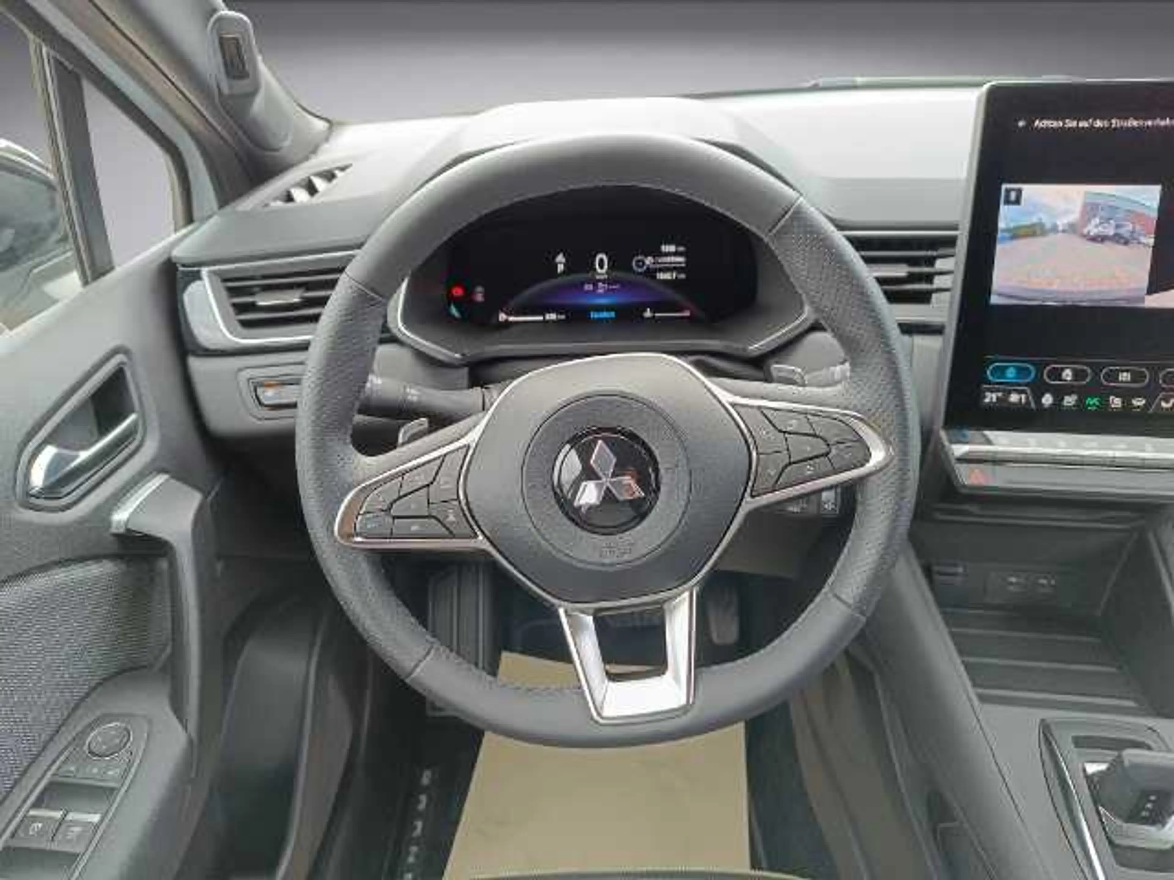 Mitsubishi Grandis Intro Edition 1.3 T-Benziner 7-DCT — photo 11
