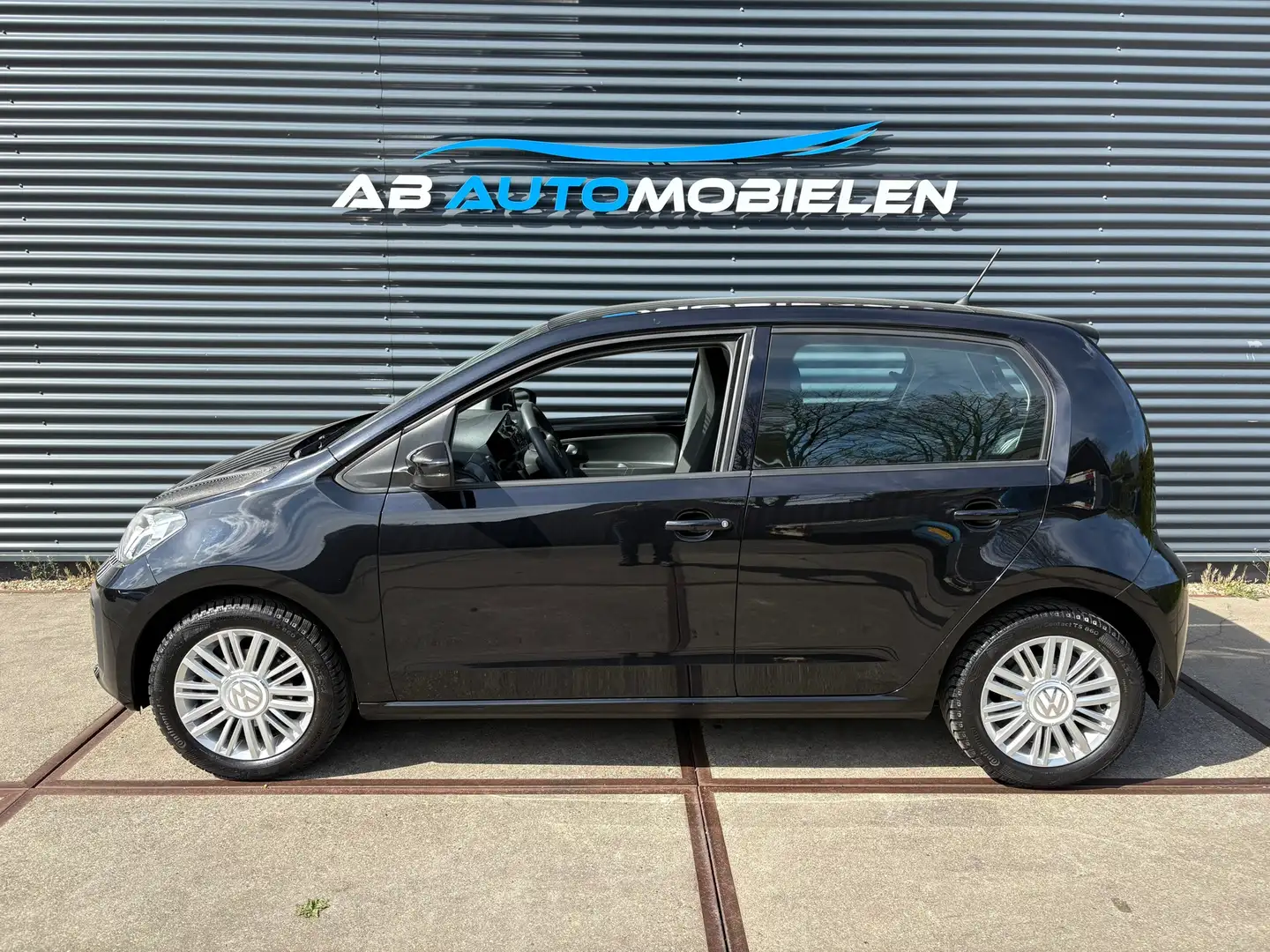 Volkswagen up! 1.0 BMT move up! 5 DEURS/ BLUETOOTH/ LED VERL Noir - 2