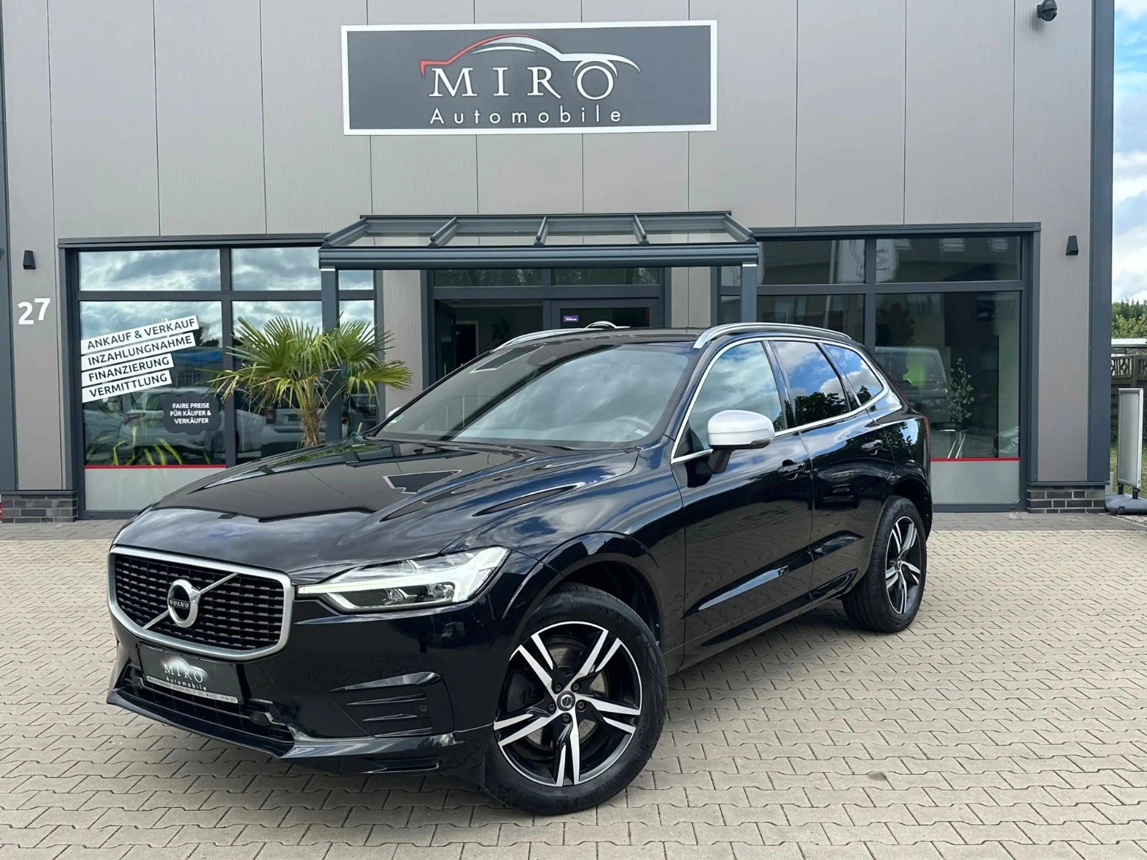 Volvo XC60 R Design *T-Leder*Kamera*AppleCarplay — photo 3