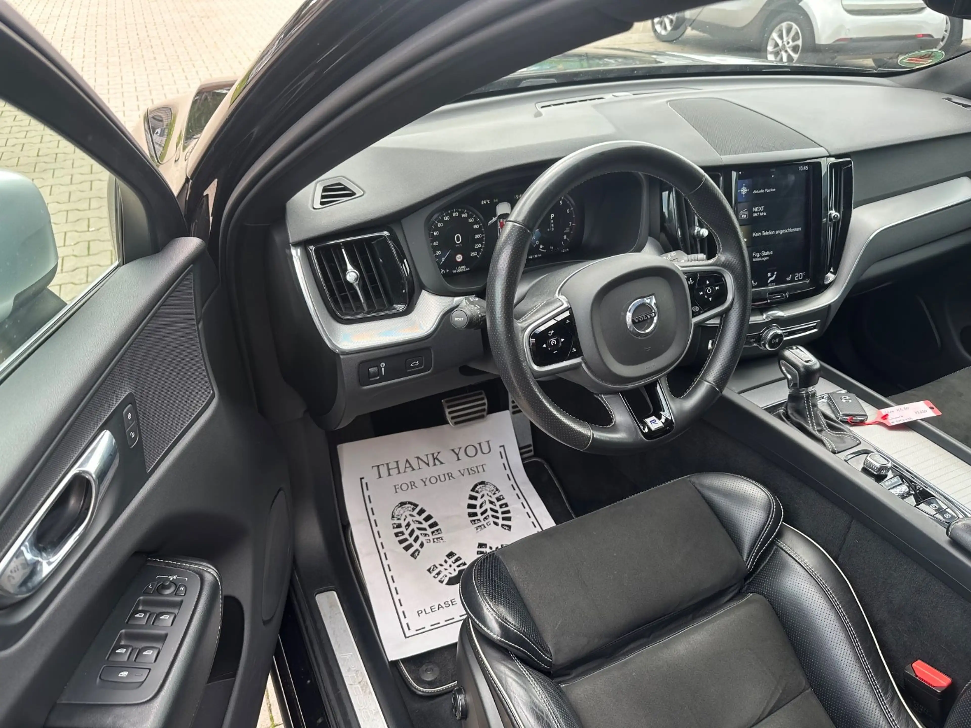 Volvo XC60 R Design *T-Leder*Kamera*AppleCarplay — photo 16