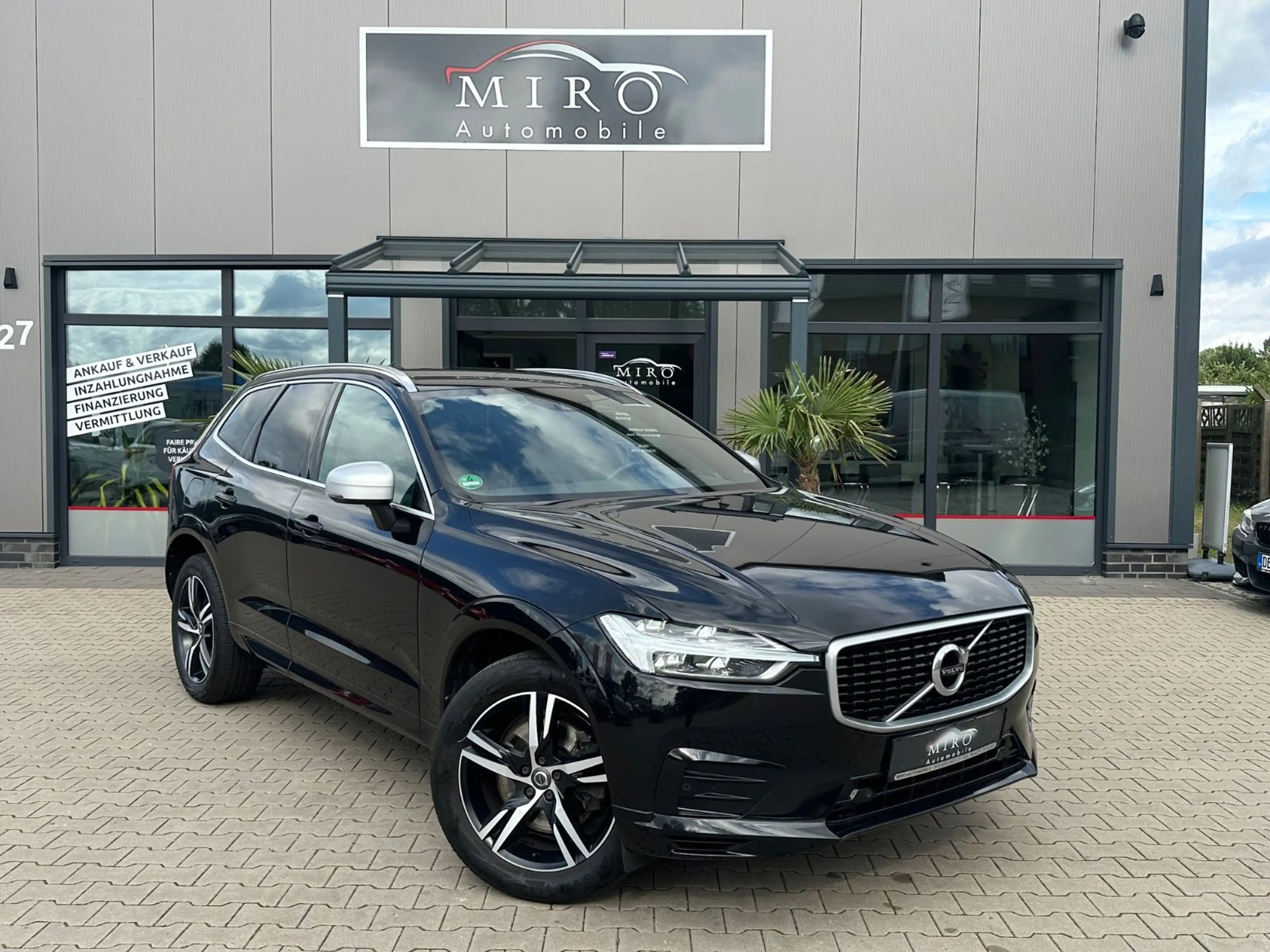 Volvo XC60 R Design *T-Leder*Kamera*AppleCarplay