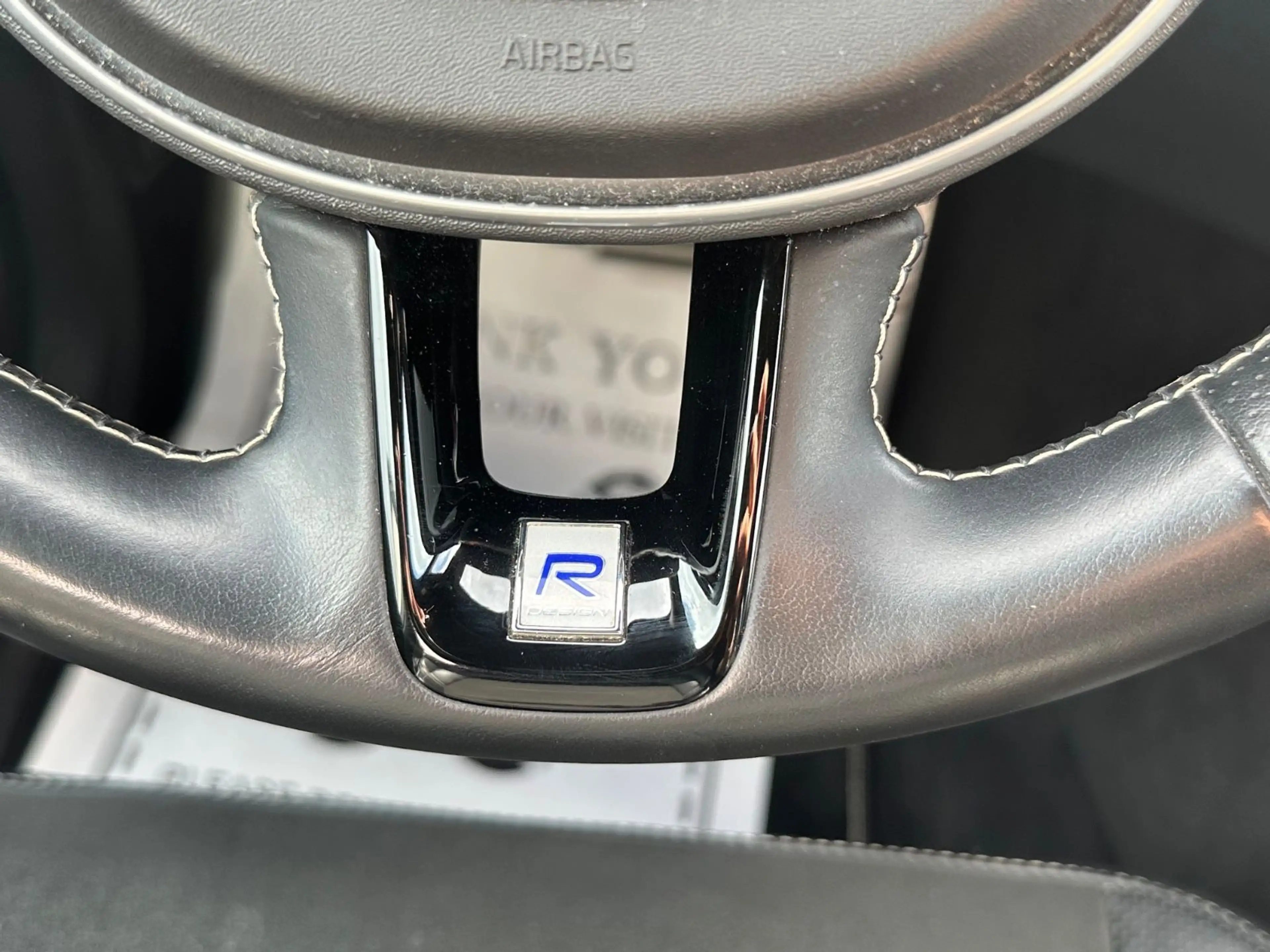 Volvo XC60 R Design *T-Leder*Kamera*AppleCarplay — photo 17